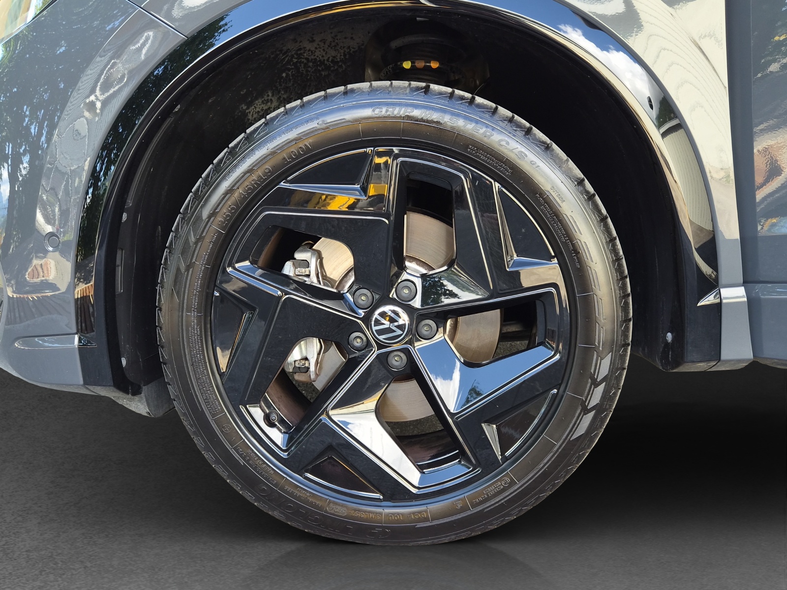 VW Tiguan 2.0 TSI DSG R-Line 4Motion-image-11