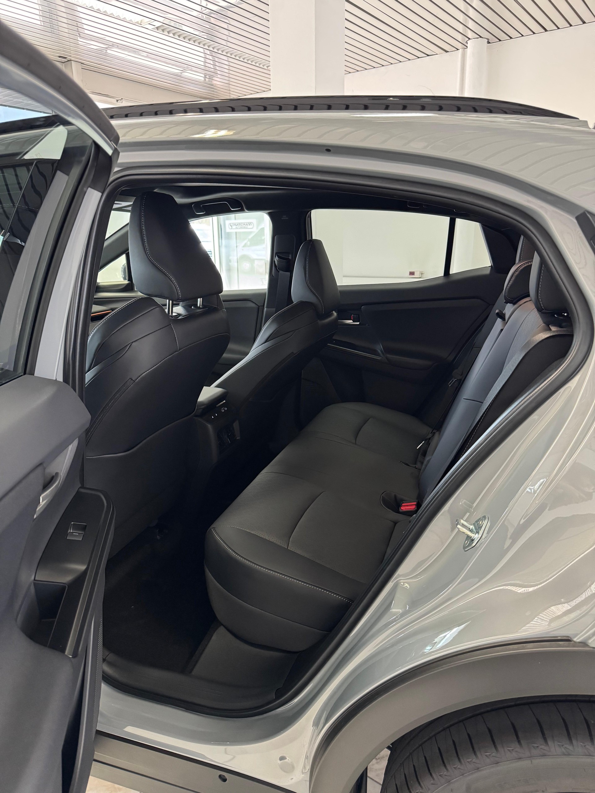 SUBARU Uncharted eV Luxury AWD-image-6