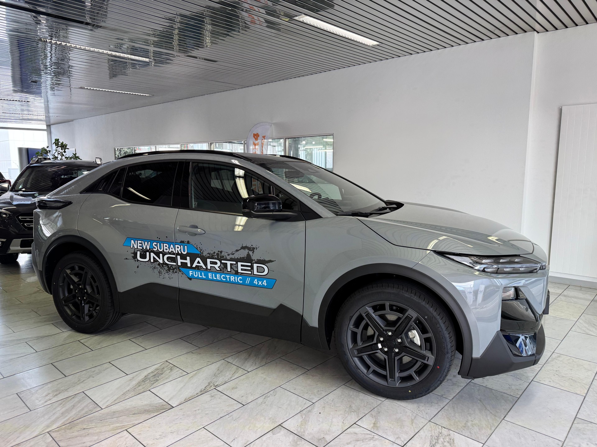 SUBARU Uncharted eV Luxury AWD-showroom-element-2