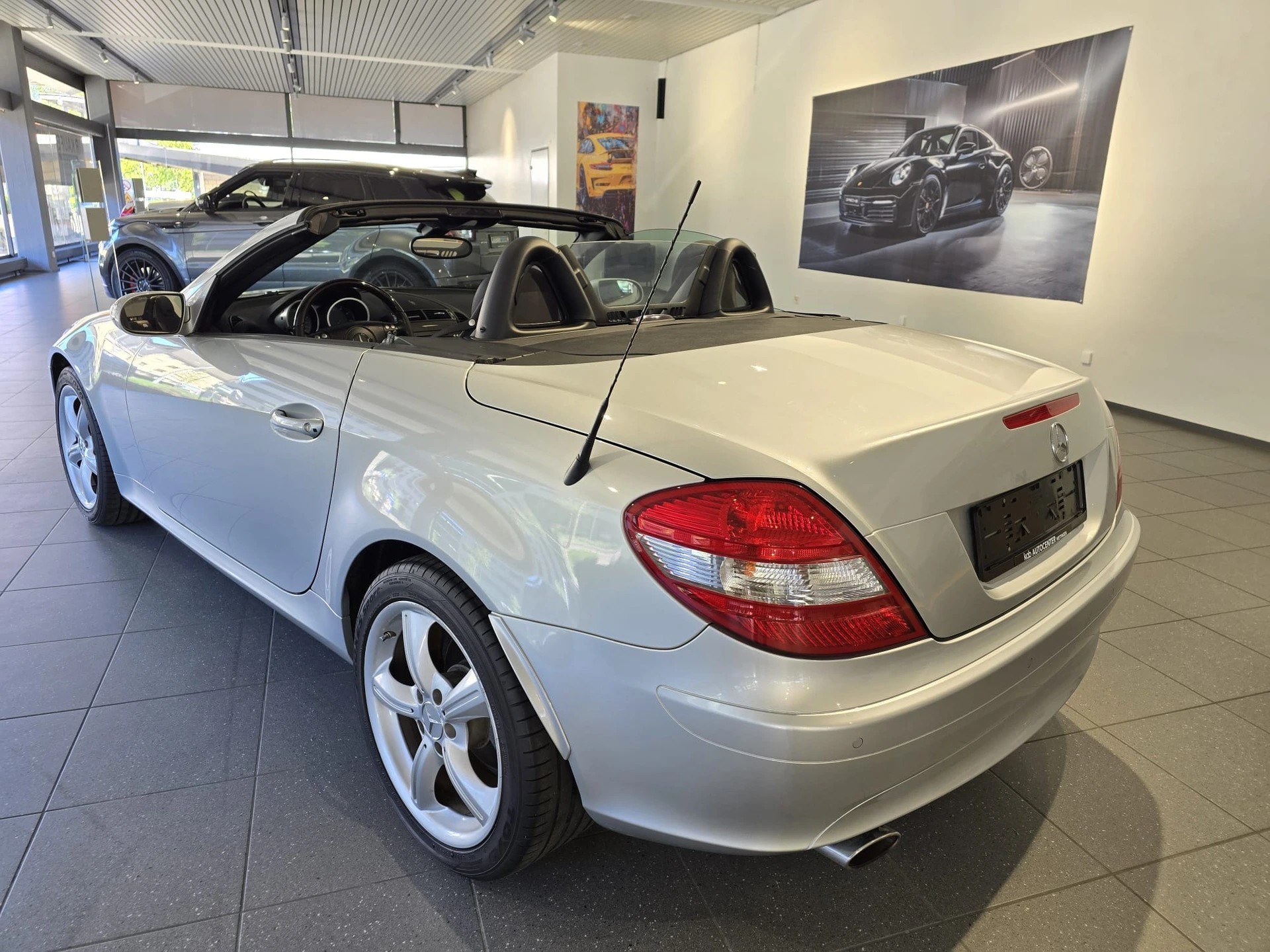 MERCEDES-BENZ SLK 350-image-9
