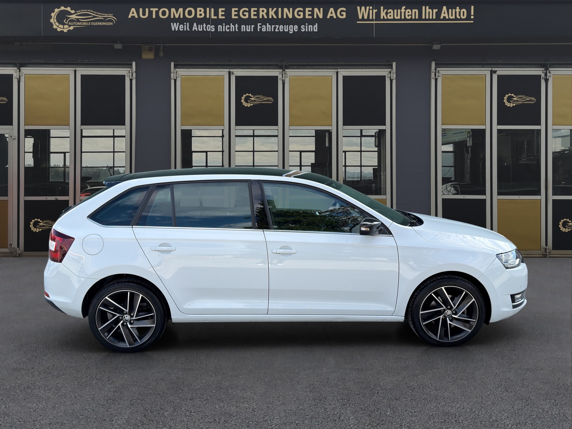 SKODA Rapid Spaceback 1.4 TSI Style DSG-image-3