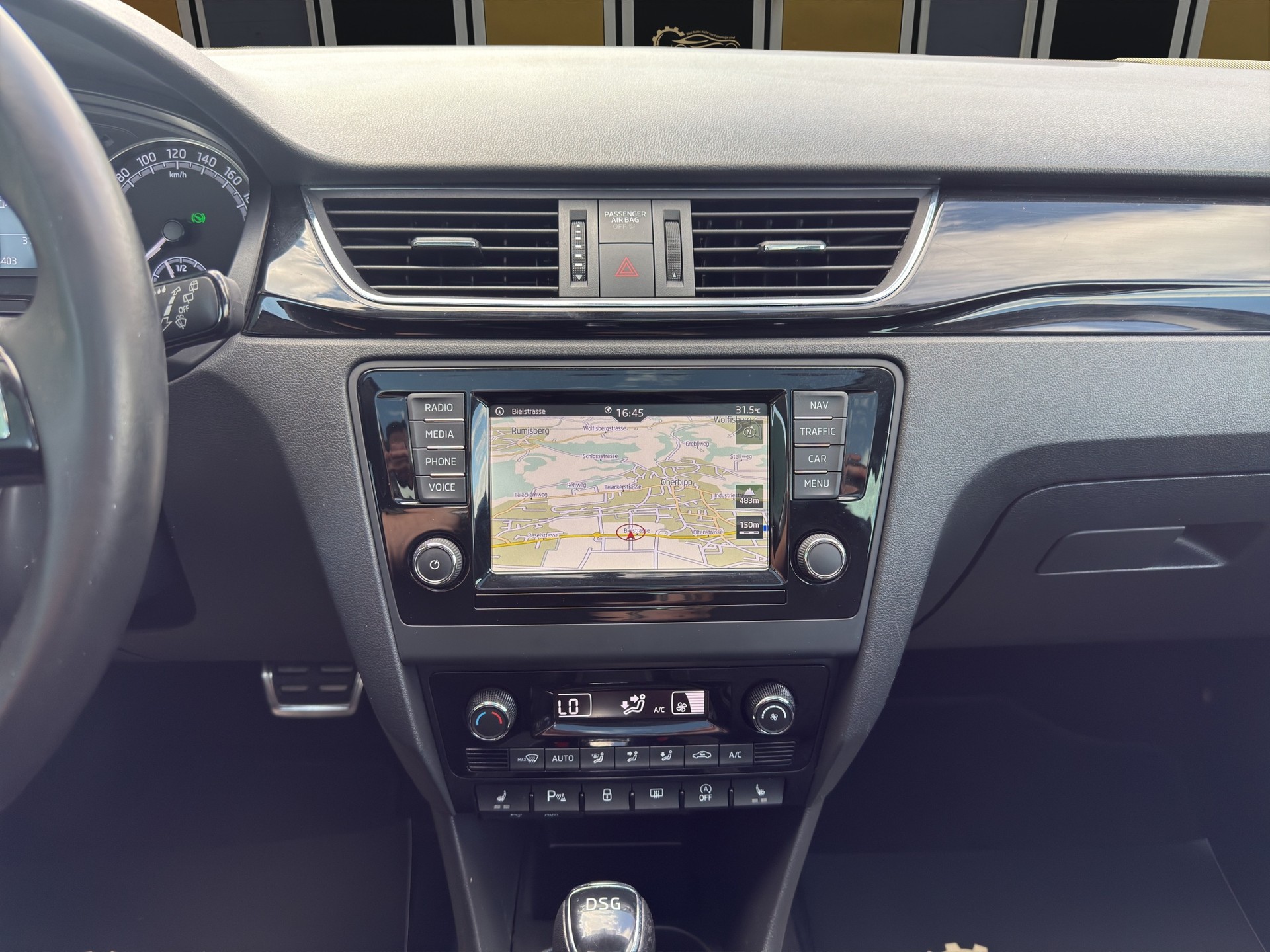 SKODA Rapid Spaceback 1.4 TSI Style DSG-image-15
