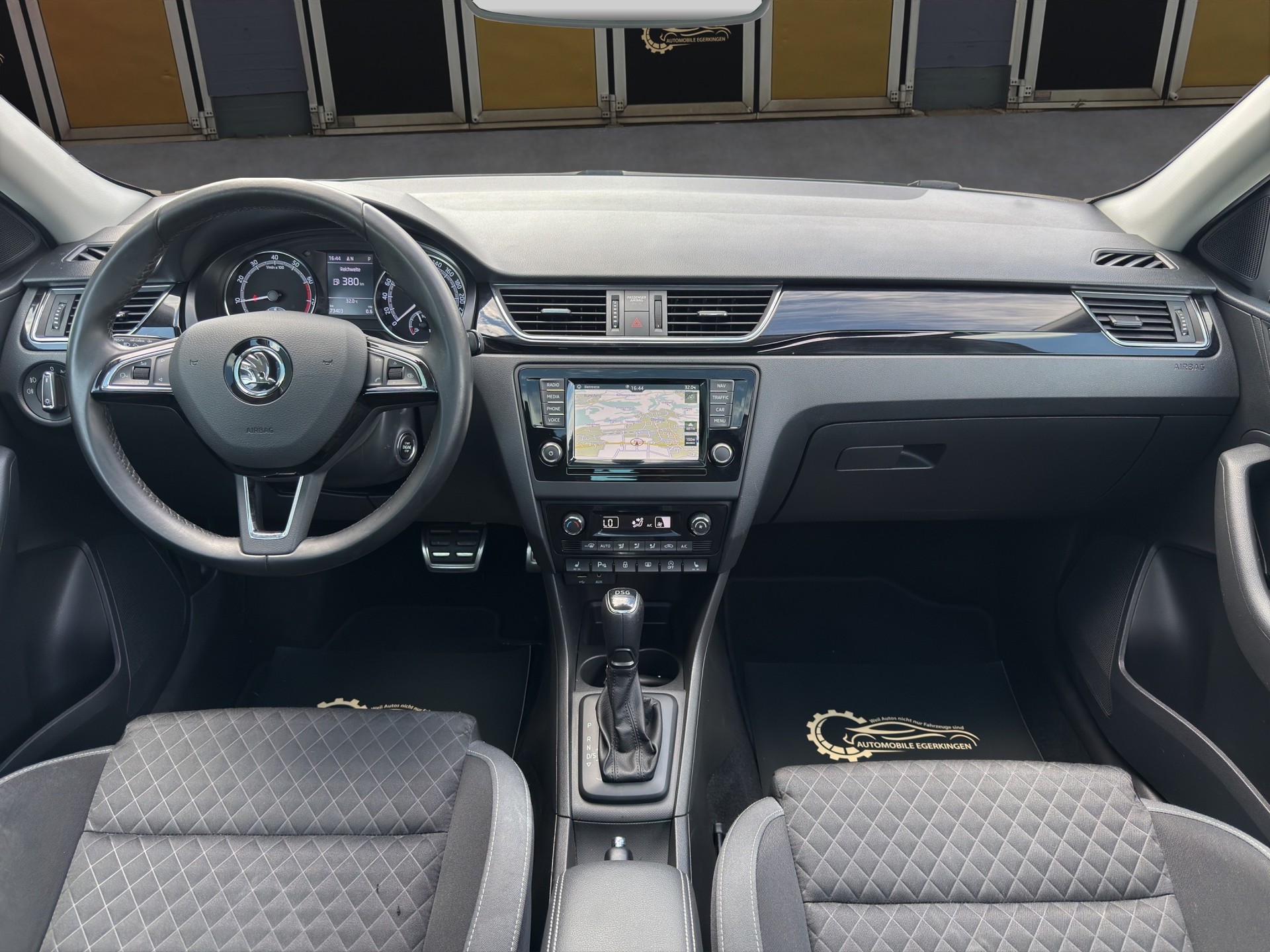 SKODA Rapid Spaceback 1.4 TSI Style DSG-image-10