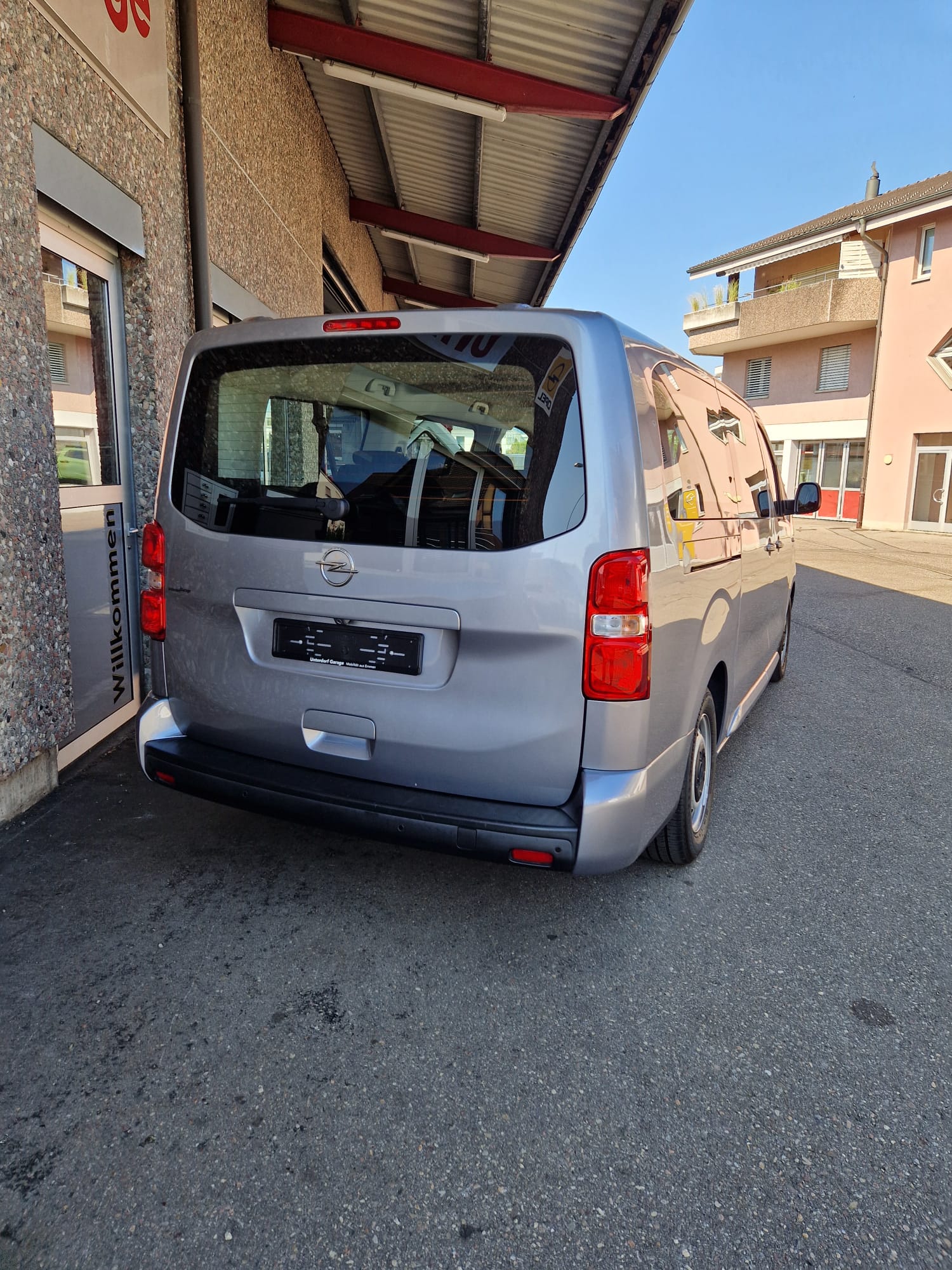 OPEL Vivaro Combi 2.0 CDTI Essentia s/s L-image-2