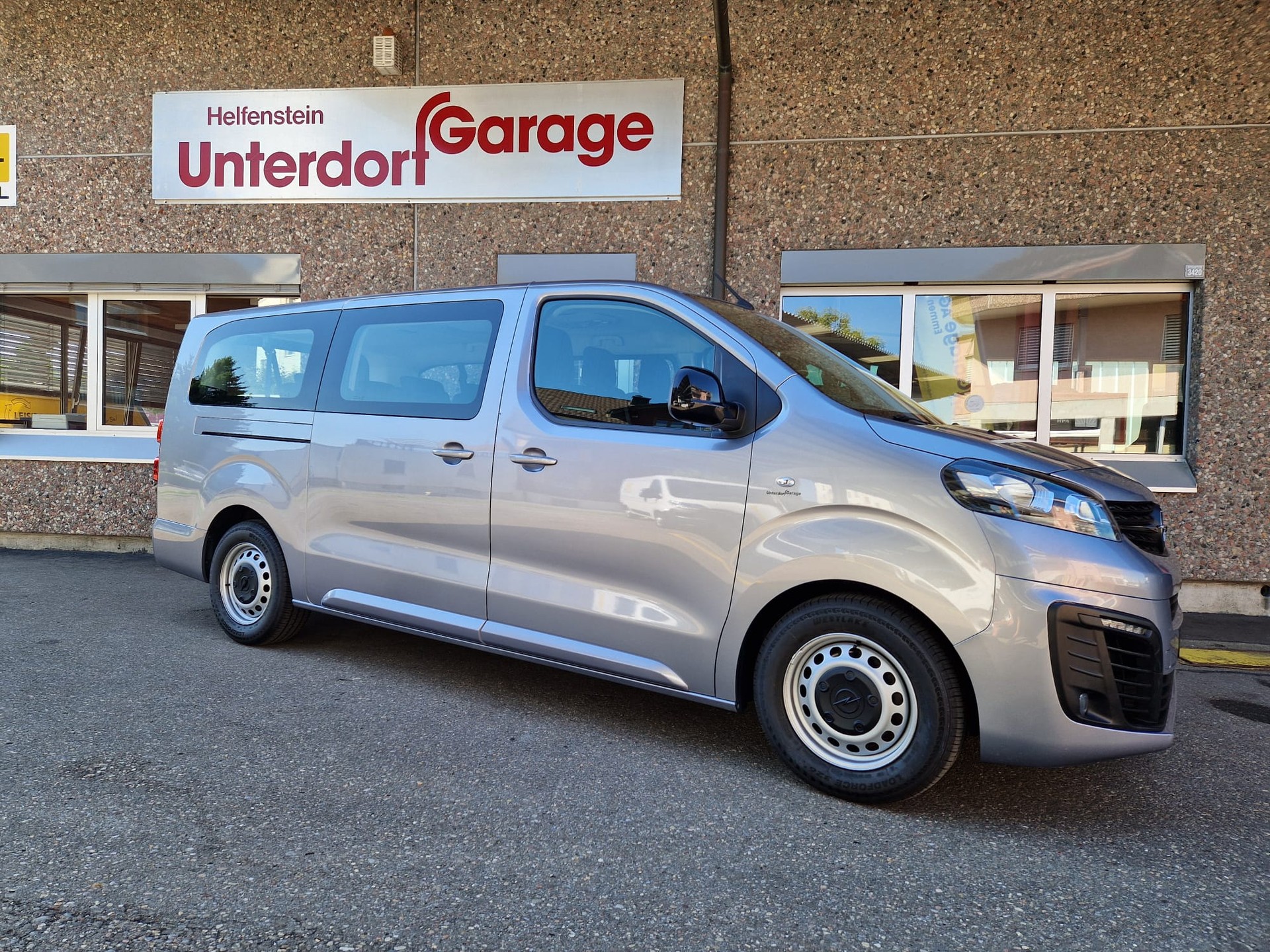 OPEL Vivaro Combi 2.0 CDTI Essentia s/s L-image-0