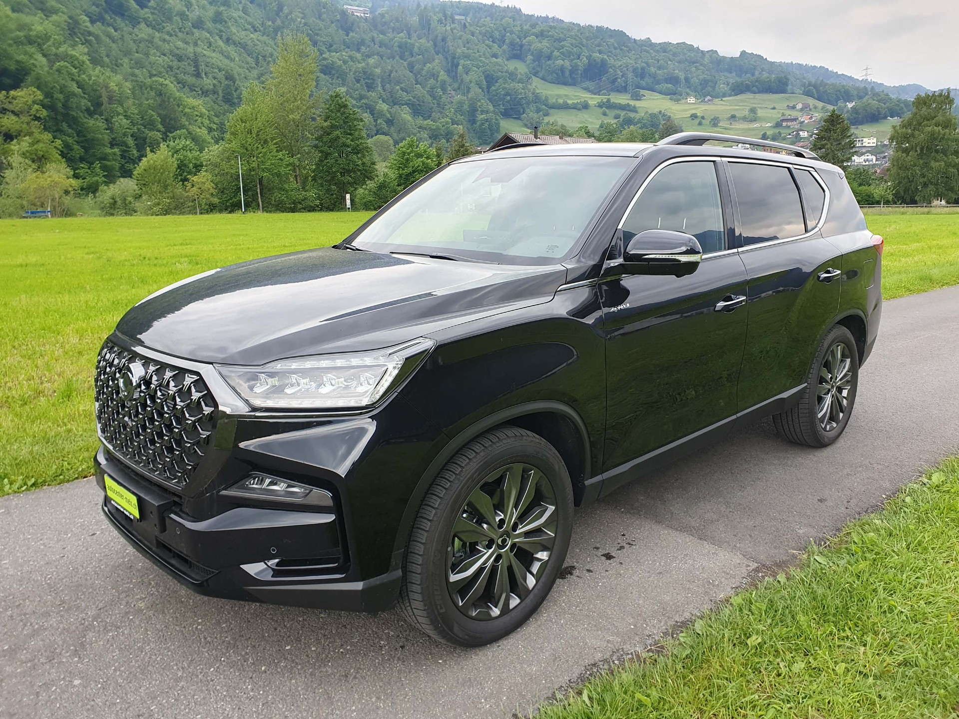 KGM-SsangYong Rexton RX 2.2D Black Edition 4x4-image-3