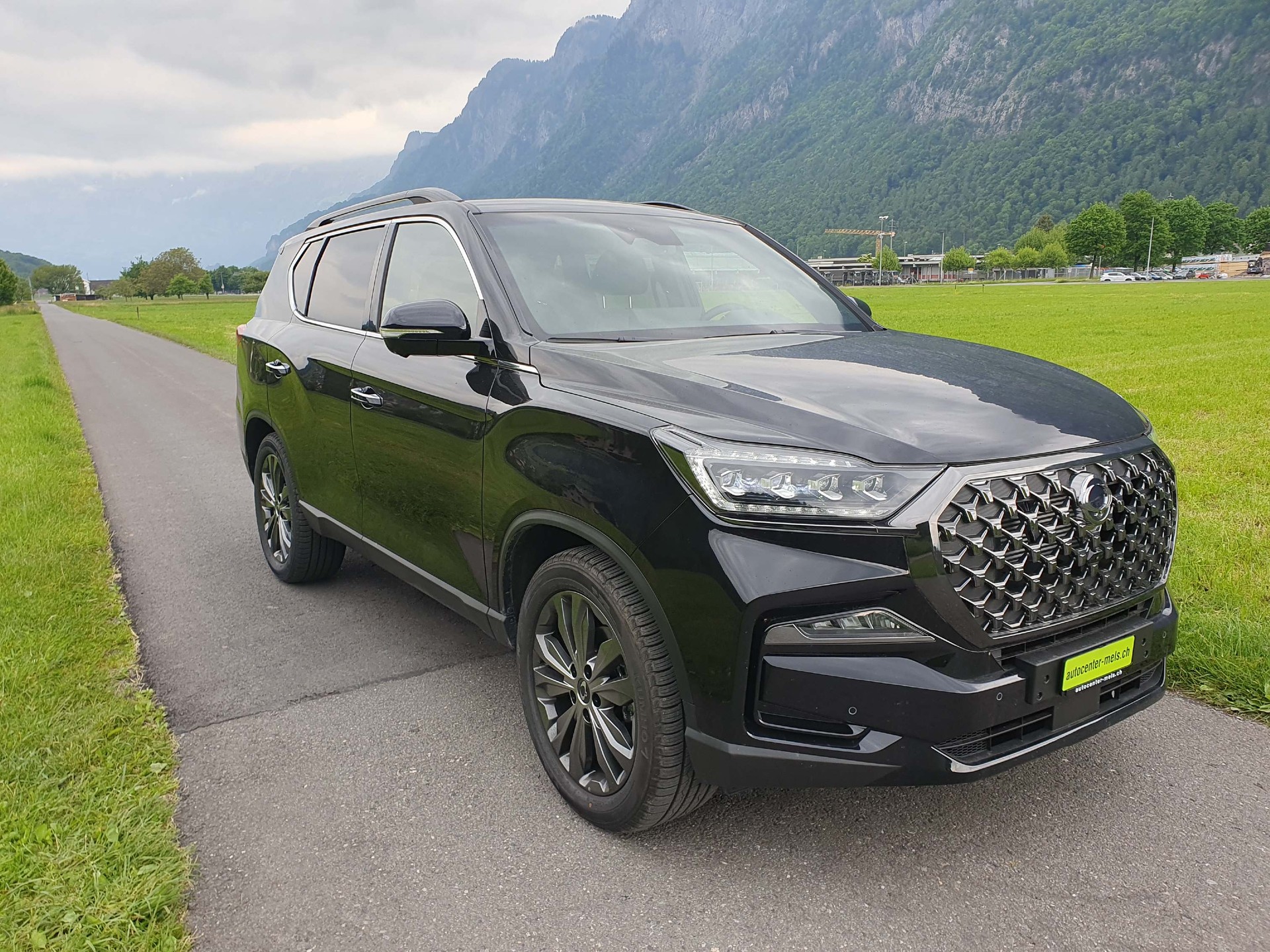 KGM-SsangYong Rexton RX 2.2D Black Edition 4x4-image-0