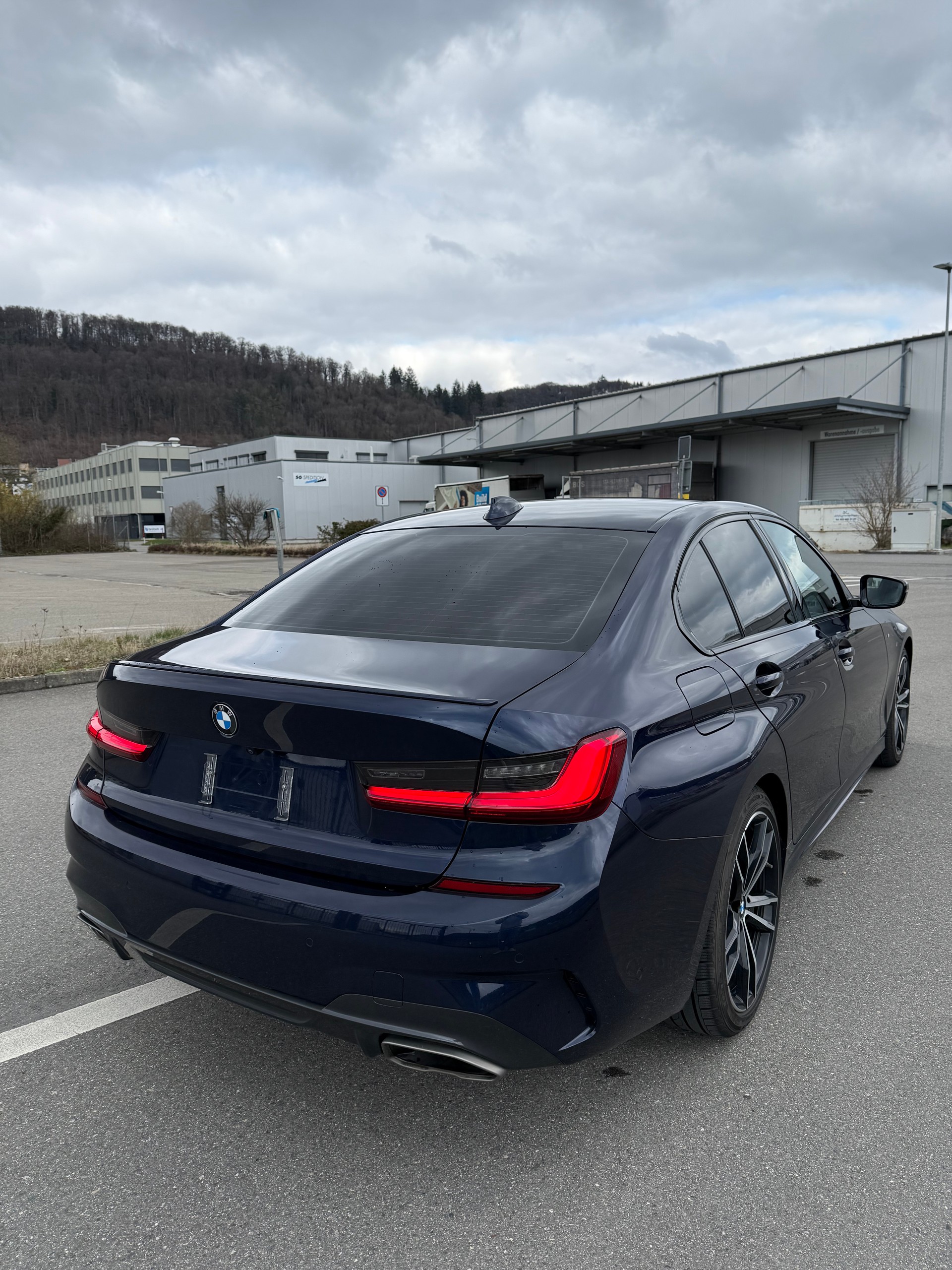 BMW M340i xDrive-image-2