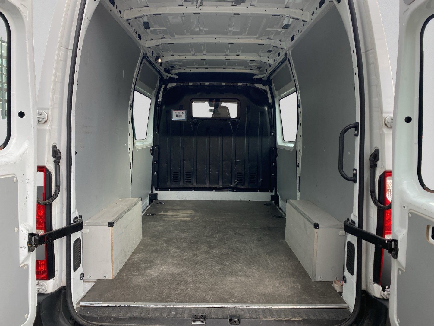 RENAULT Master T33 2.3dCi 135 L2H2-image-22