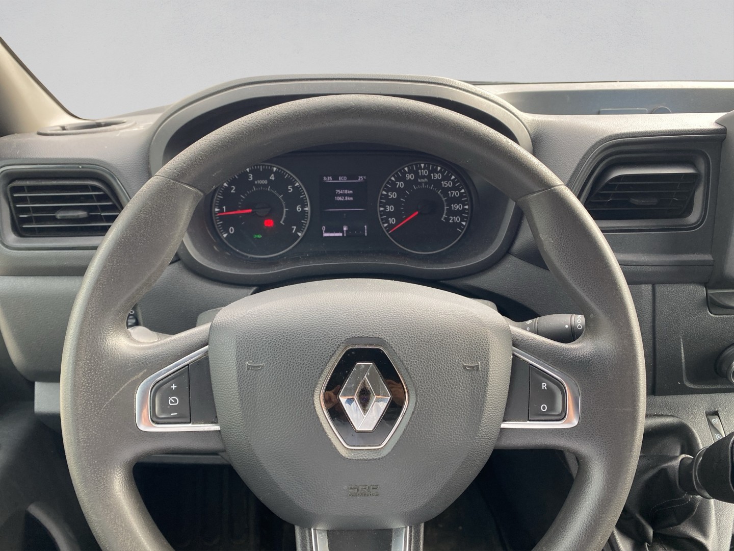 RENAULT Master T33 2.3dCi 135 L2H2-image-8