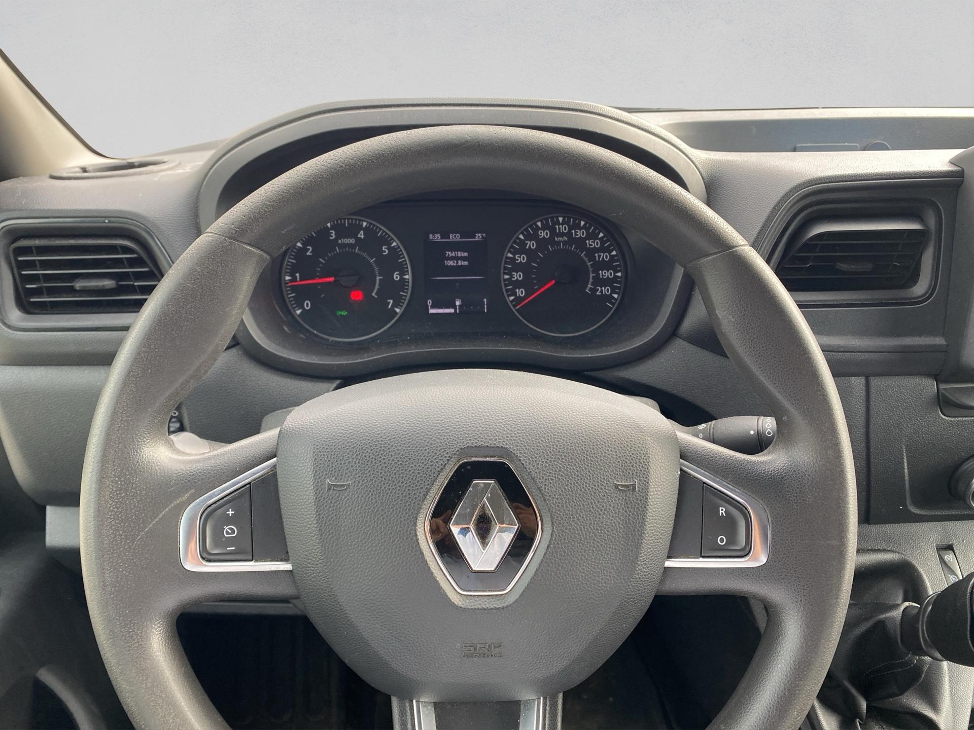 RENAULT Master T33 2.3dCi 135 L2H2-image-31