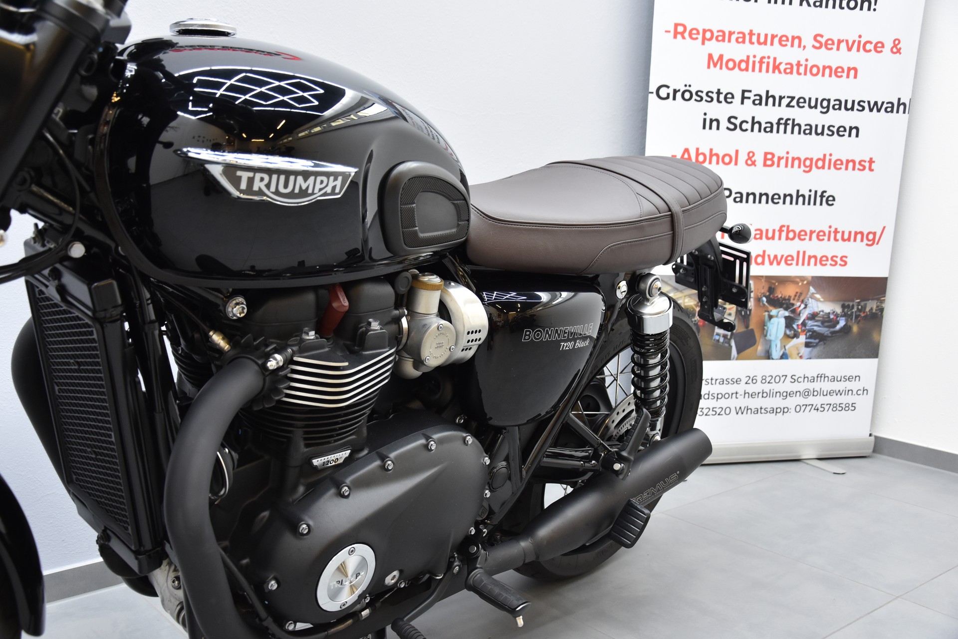 TRIUMPH Bonneville T120 ABS-image-4
