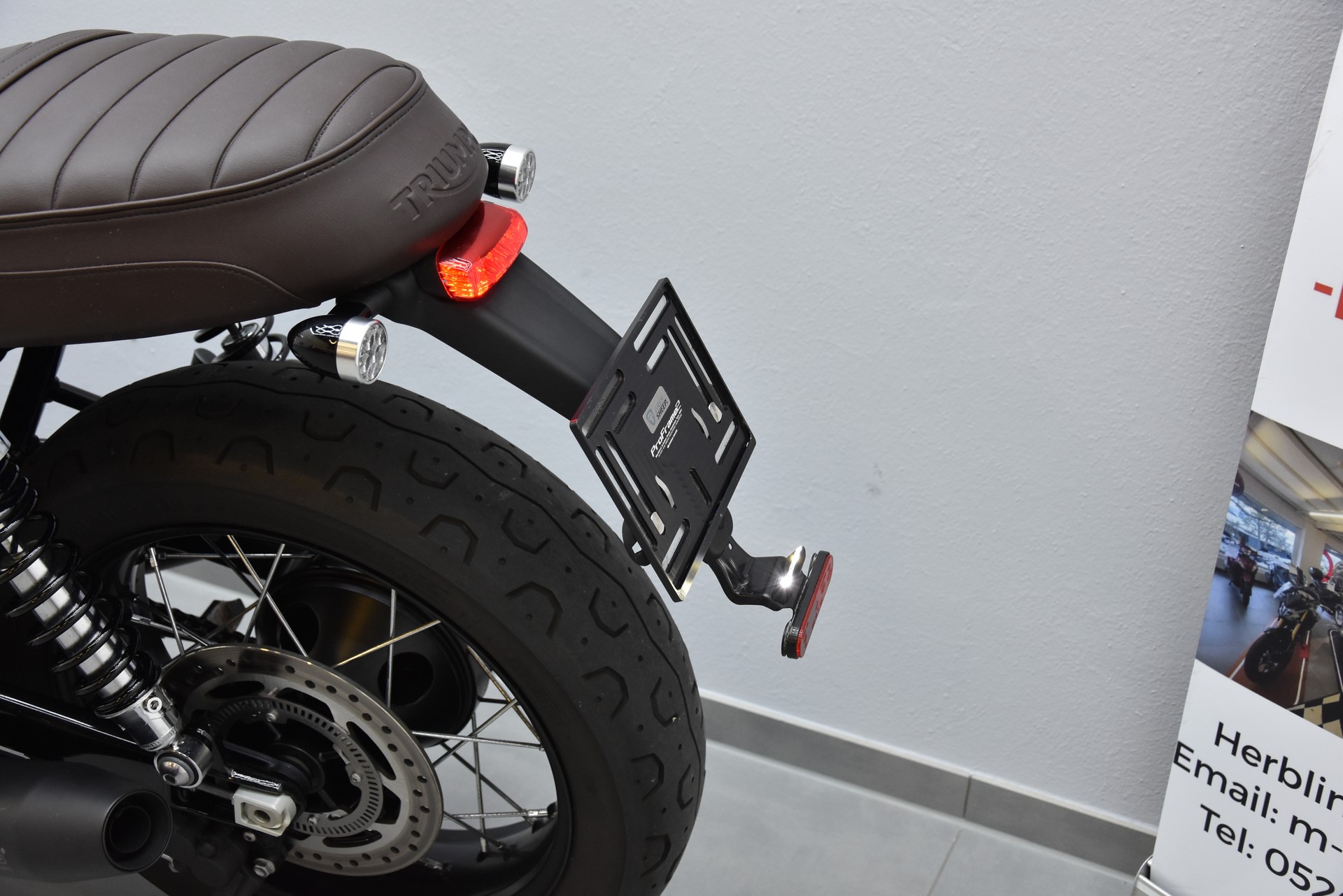 TRIUMPH Bonneville T120 ABS-image-8