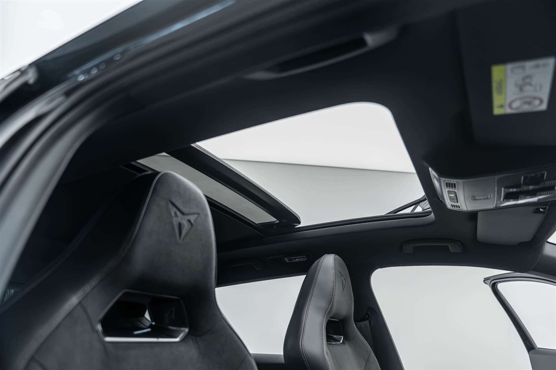CUPRA Ateca 2.0TSI VZ 4Drive DSG 300PS-image-13