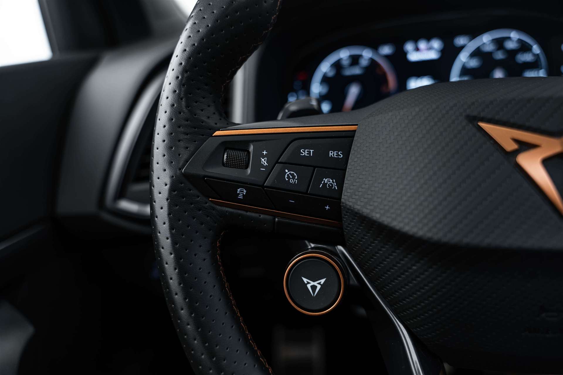 CUPRA Ateca 2.0TSI VZ 4Drive DSG 300PS-image-17
