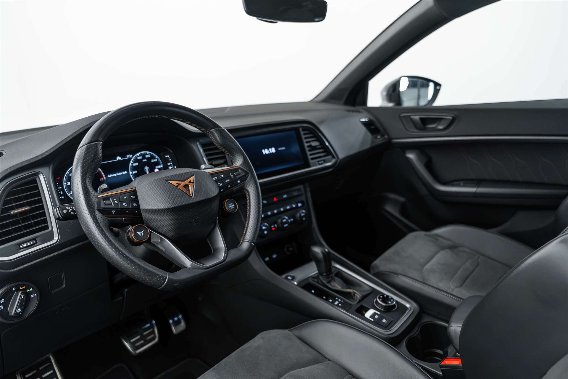 CUPRA Ateca 2.0TSI VZ 4Drive DSG 300PS-image-8
