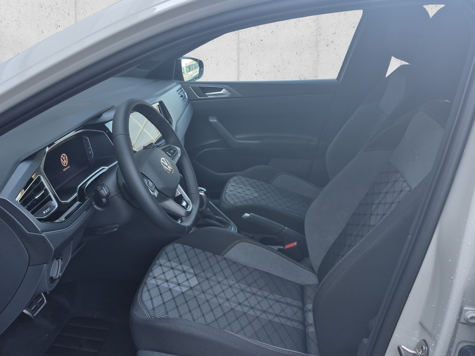 VW Polo 1.0 TSI R-Line United DSG-image-8
