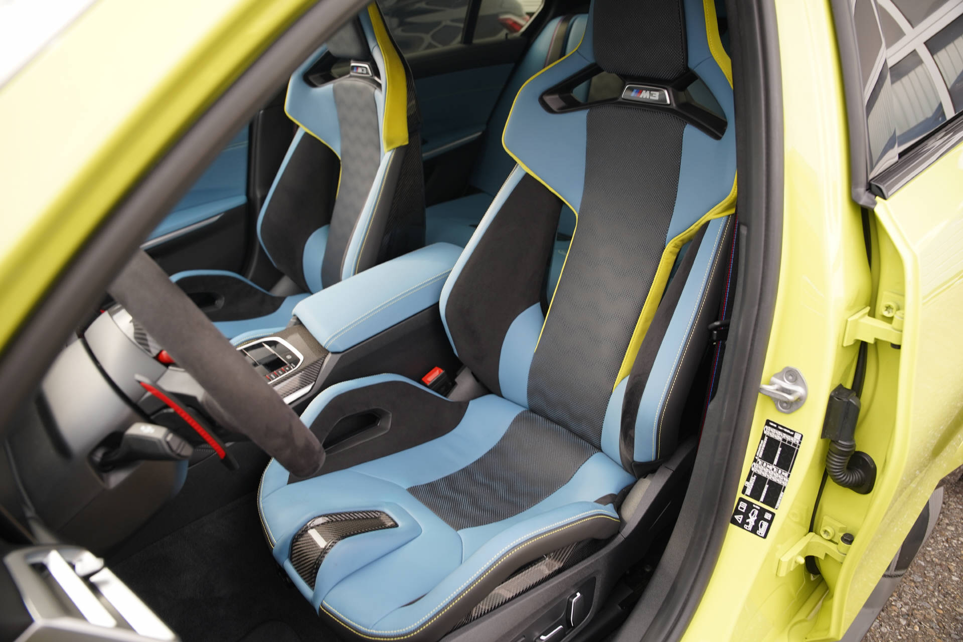 BMW M3 Competition M xDrive LCI-image-9