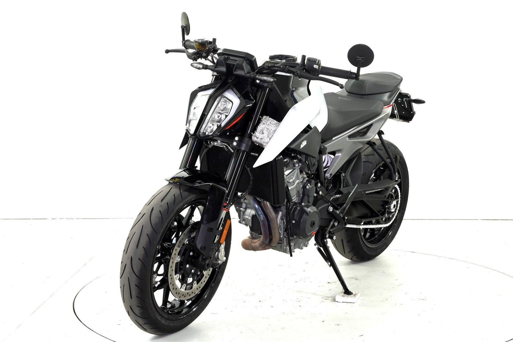 KTM 790 Duke L ABS-showroom-element-2