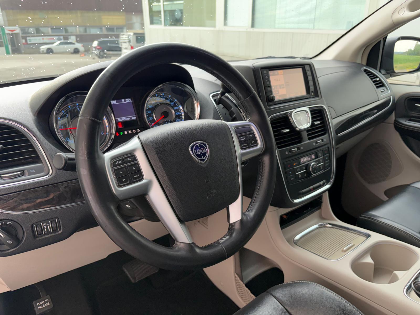 LANCIA Voyager 2.8D Platinum Automatic MFK 03.2025-image-6