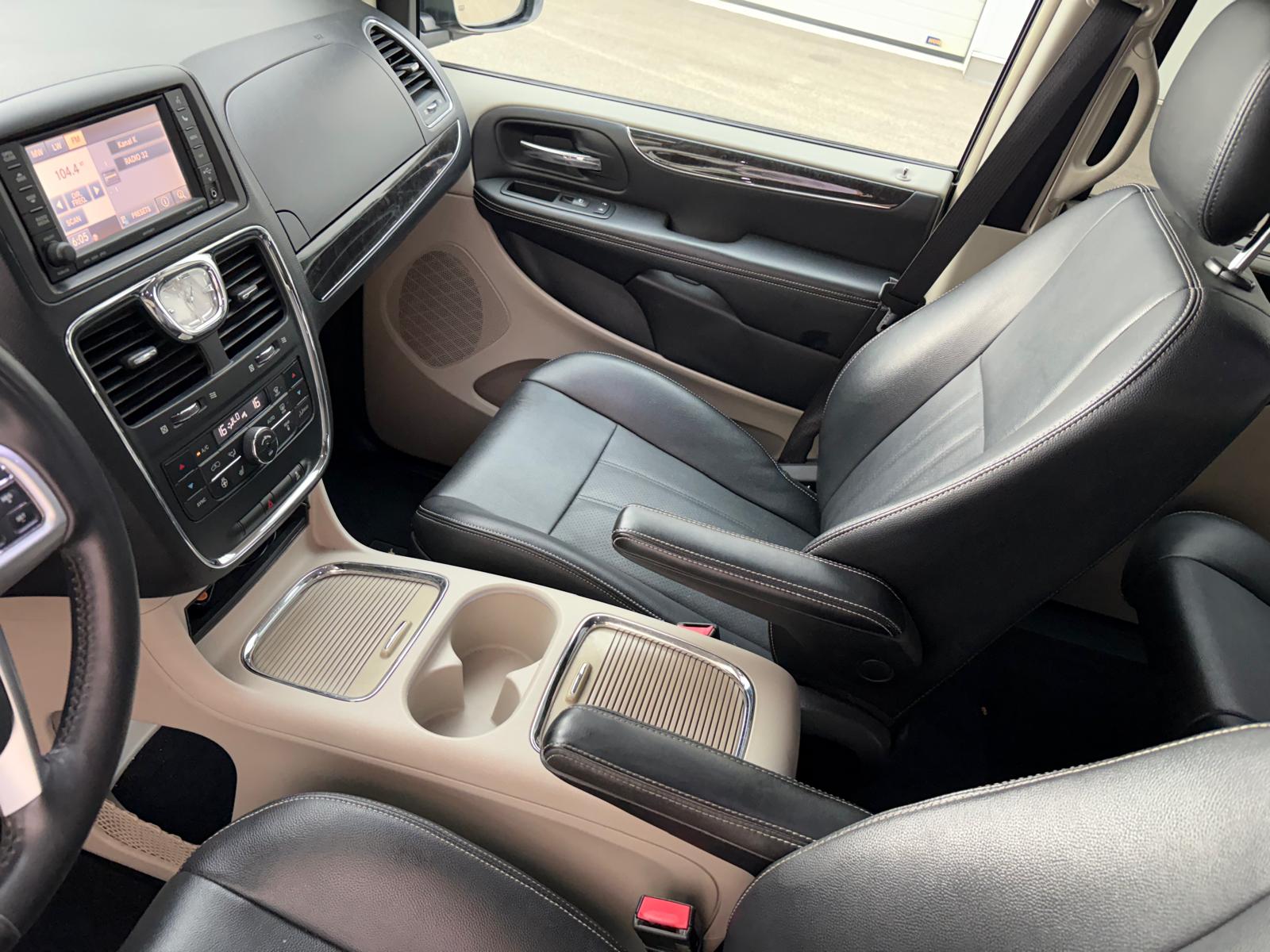 LANCIA Voyager 2.8D Platinum Automatic MFK 03.2025-image-8