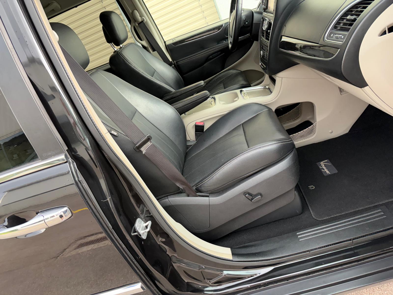 LANCIA Voyager 2.8D Platinum Automatic MFK 03.2025-image-9