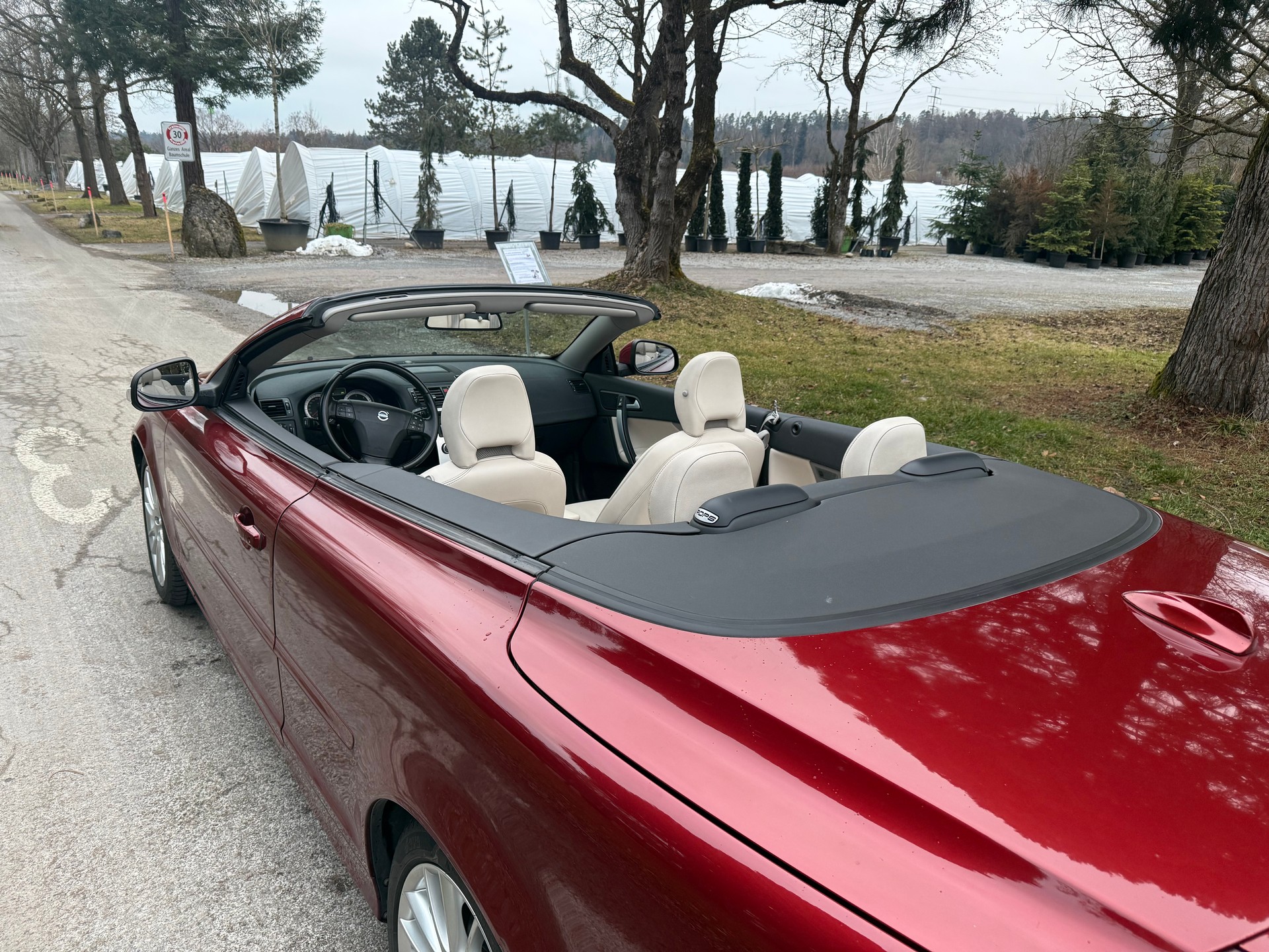 VOLVO C70 D3 Momentum Geartronic-image-12