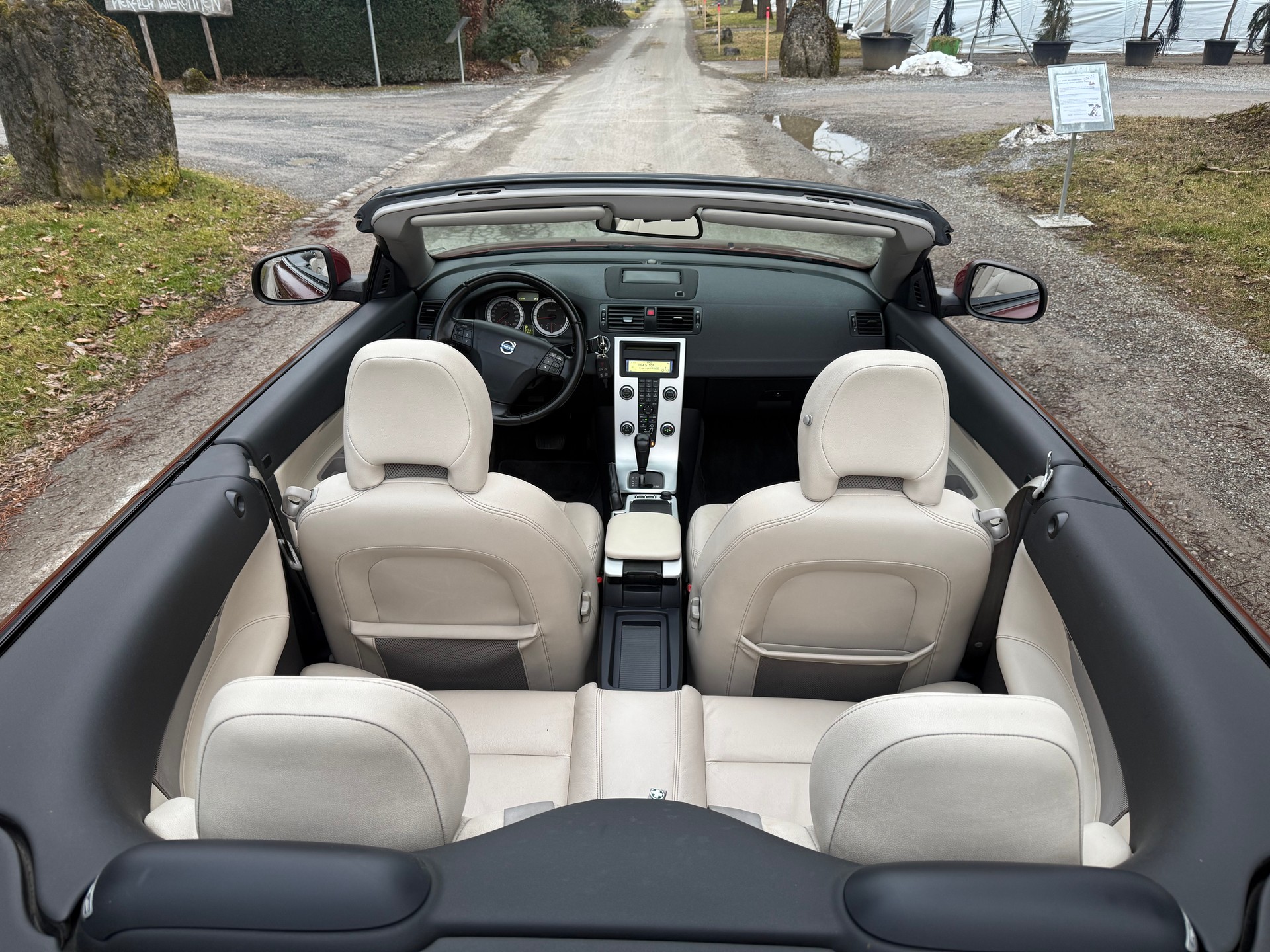 VOLVO C70 D3 Momentum Geartronic-image-13