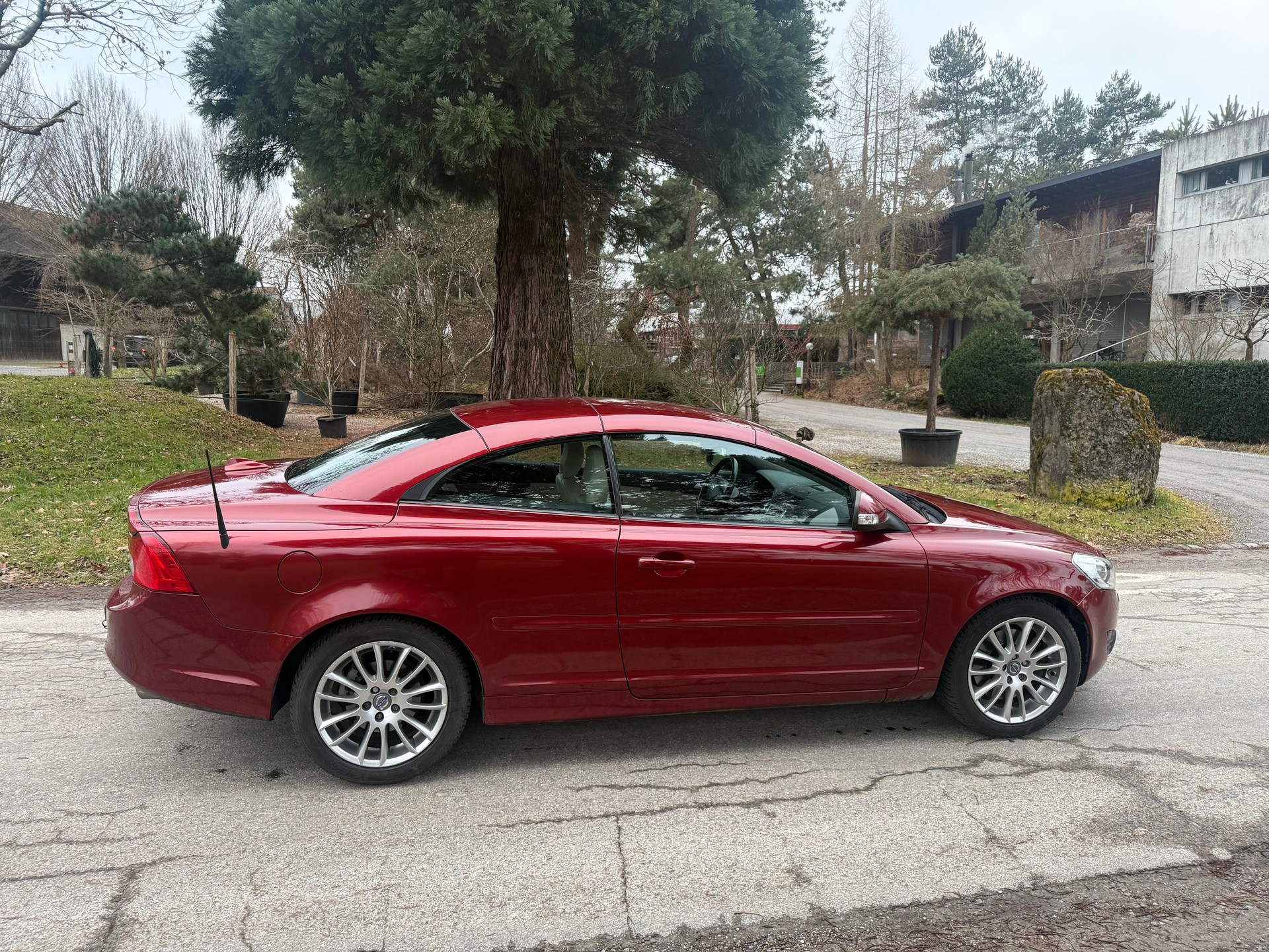 VOLVO C70 D3 Momentum Geartronic-image-7