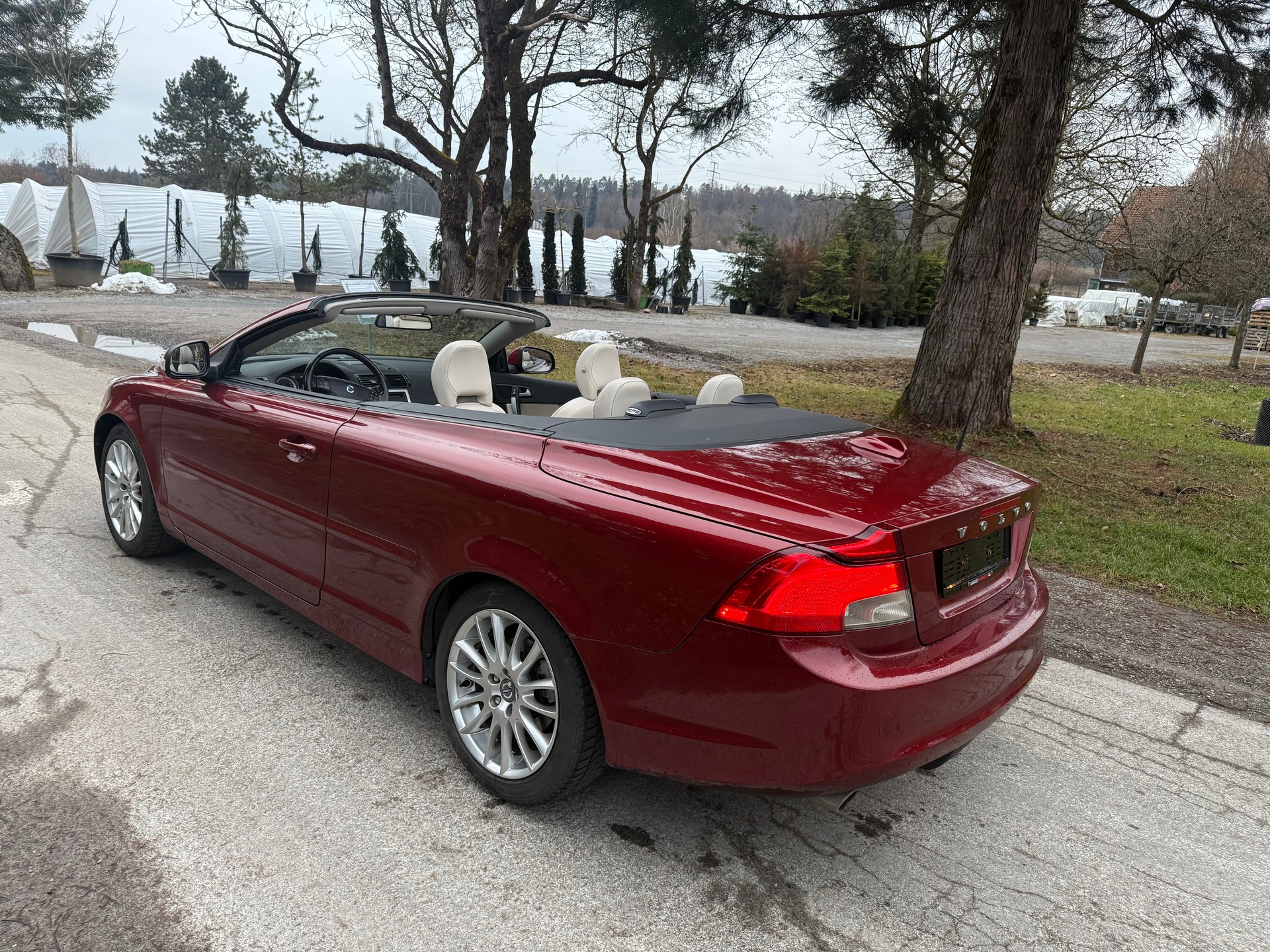 VOLVO C70 D3 Momentum Geartronic-image-10