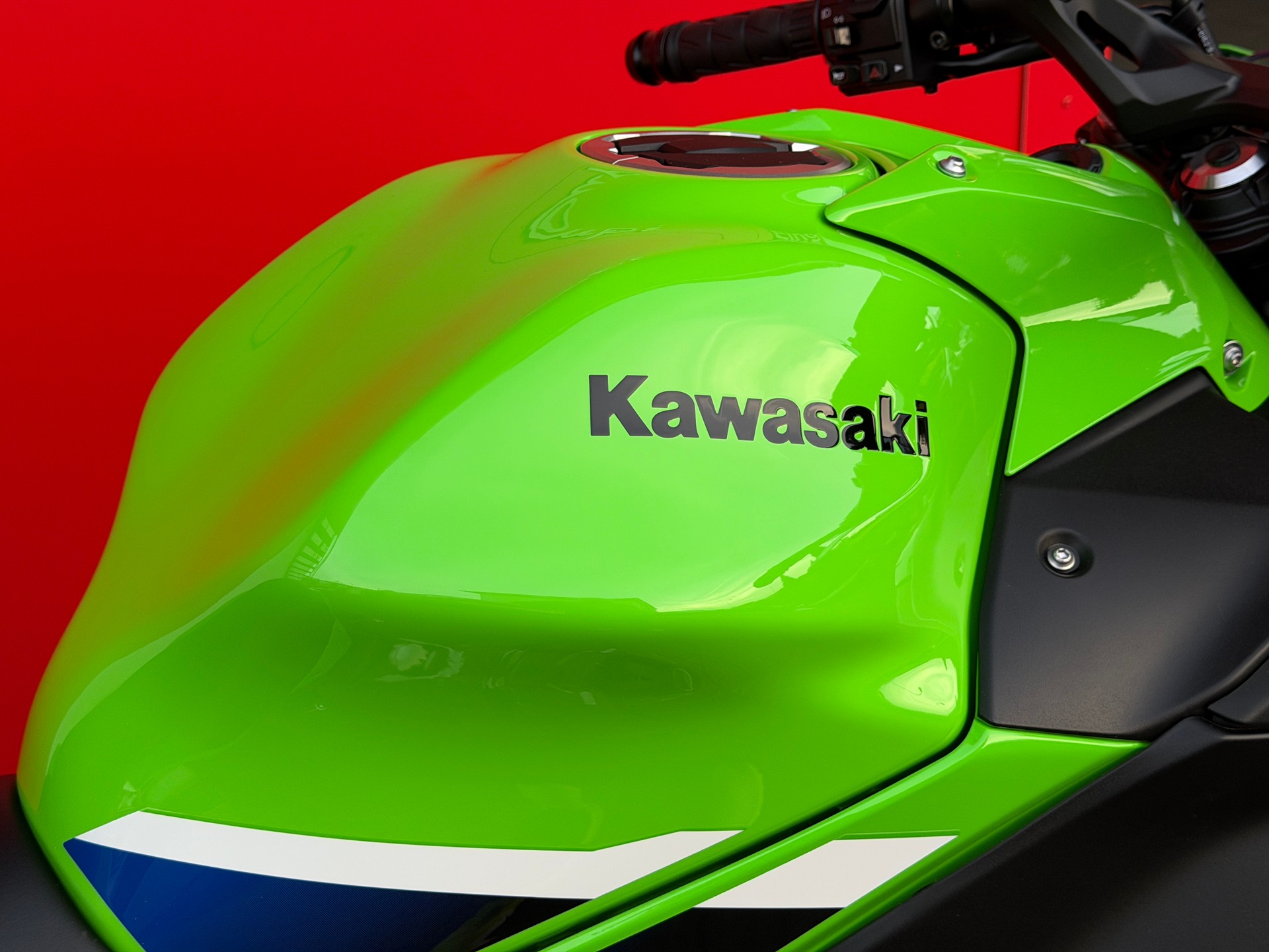 KAWASAKI Ninja 650 (35kW)-showroom-element-3