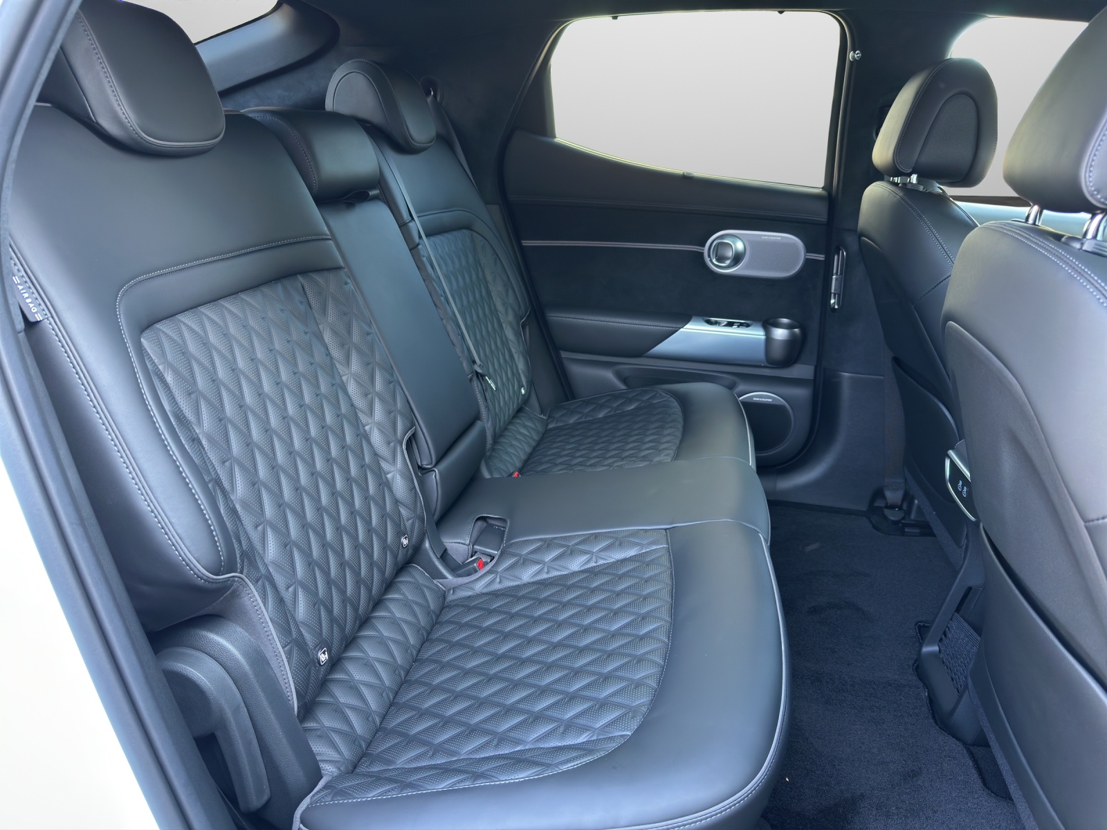 GENESIS GV60 Dual Motor Sport Plus AWD-image-12