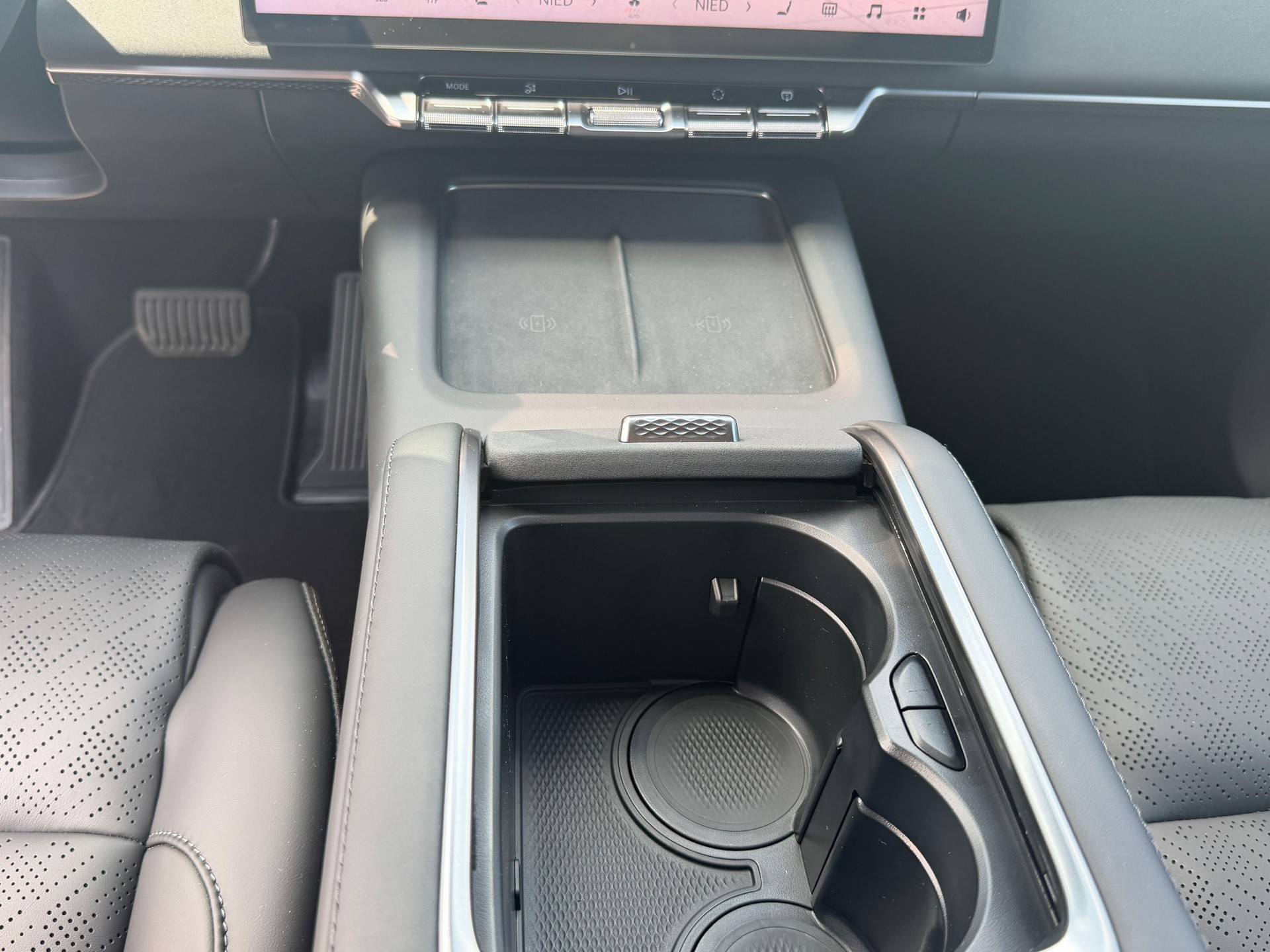 ZEEKR 7X Privilege AWD-image-5