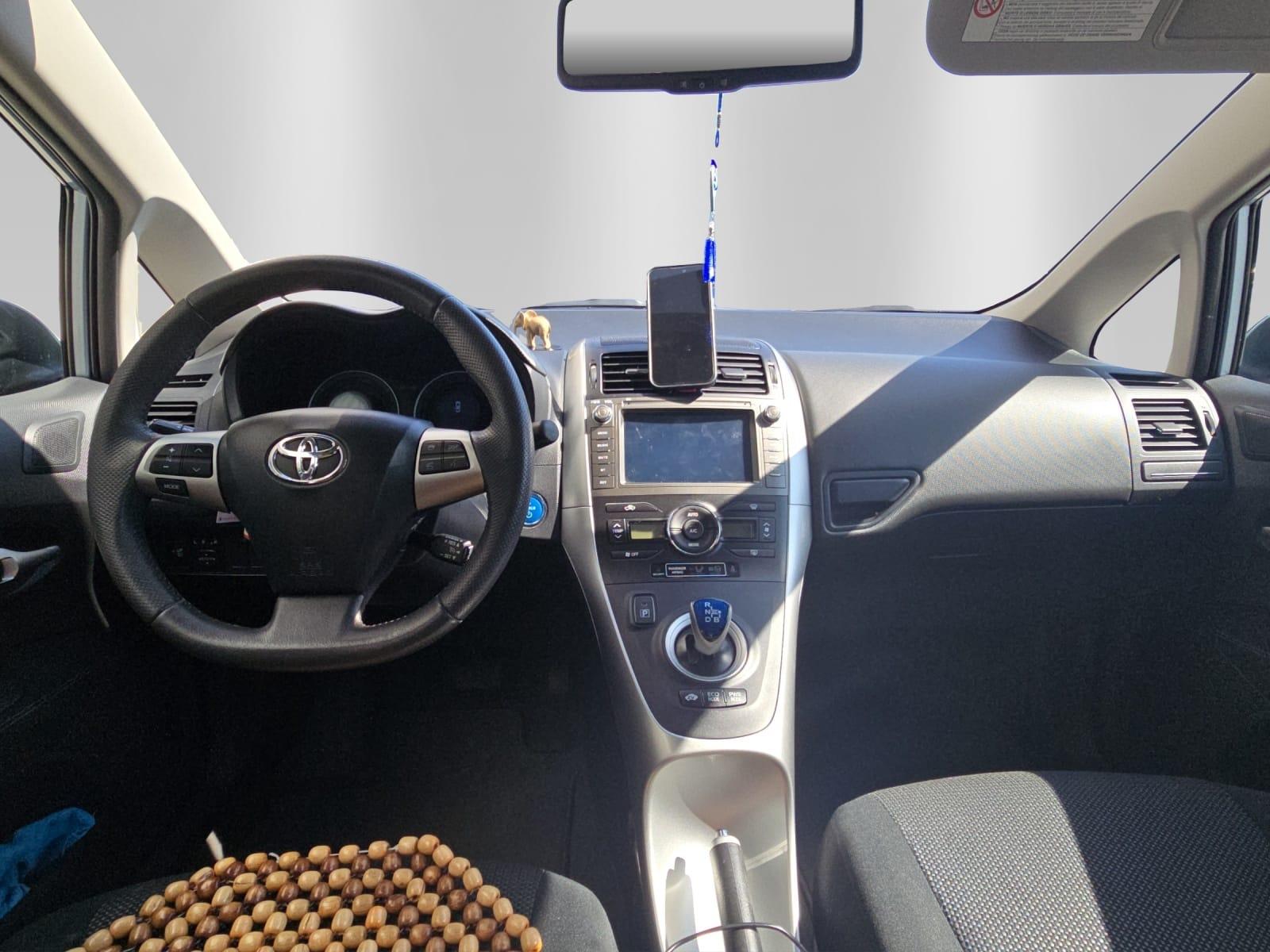 TOYOTA Auris 1.8 HSD Linea Sol-image-10