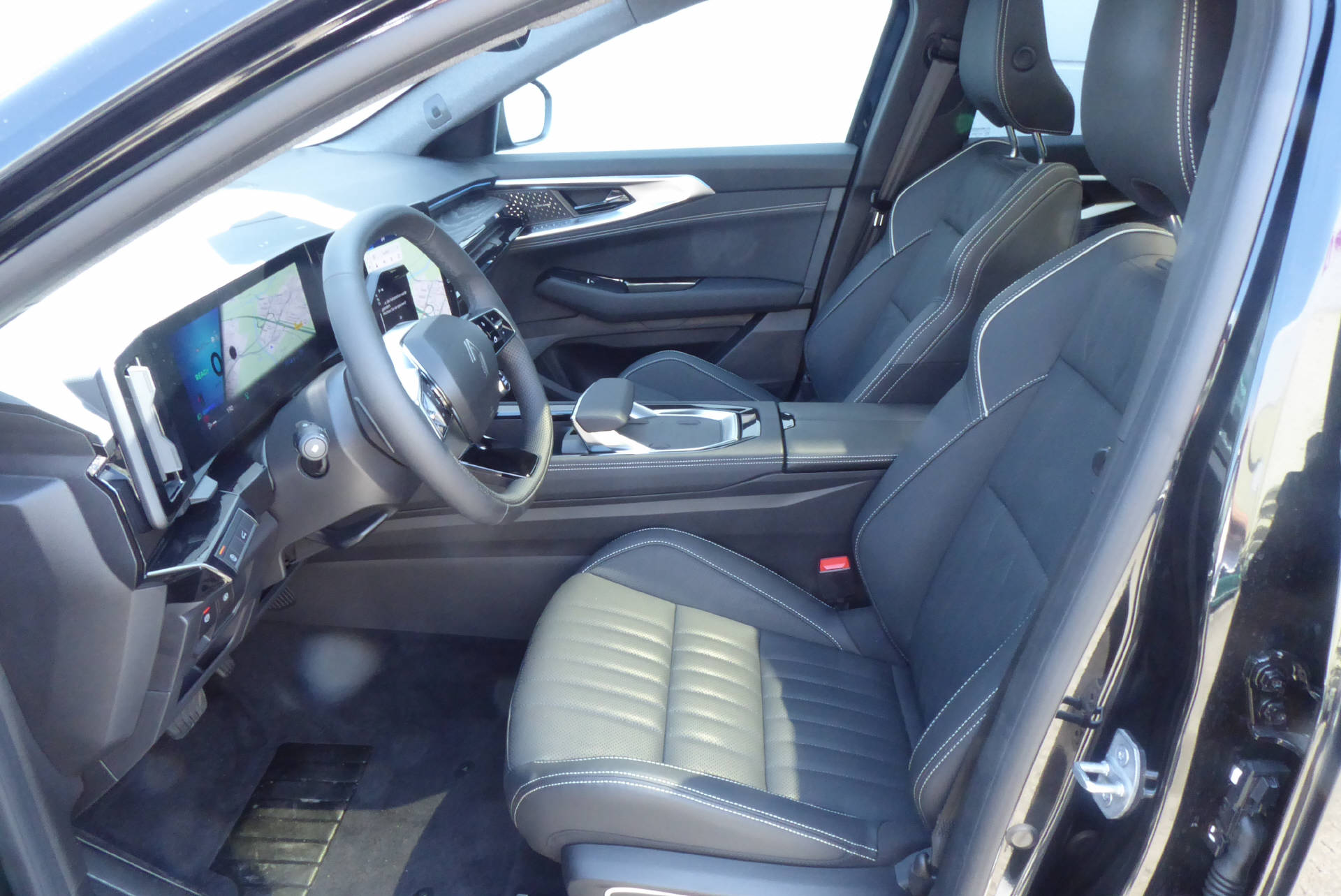 RENAULT Espace 1.2 E-Tech 200 Iconic 5-Sitze-image-5