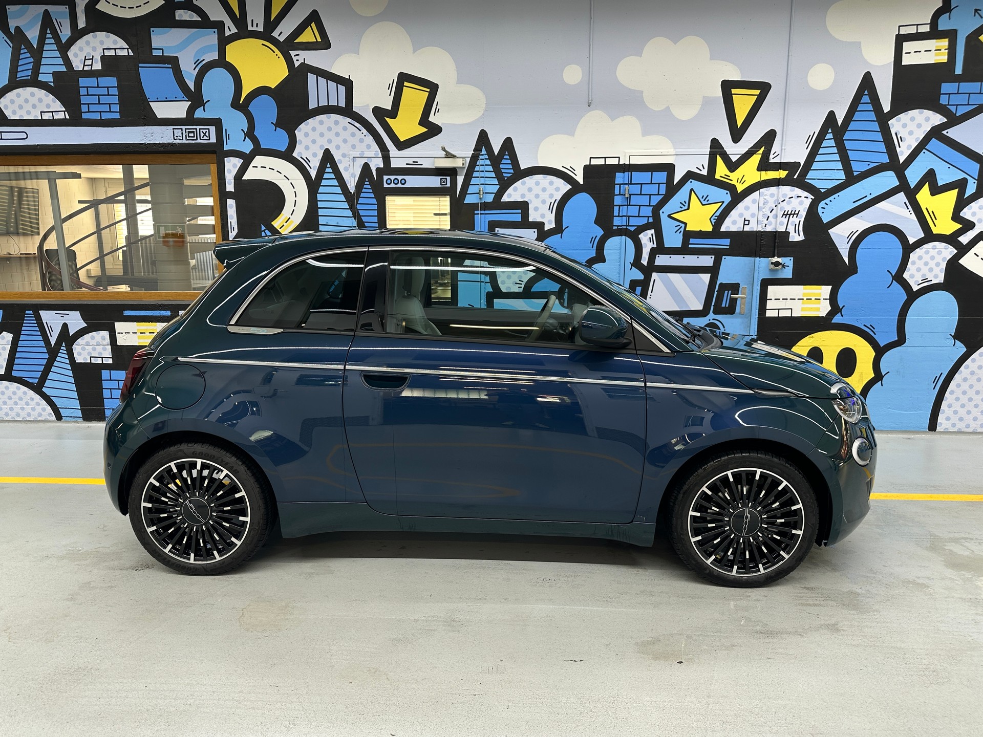 FIAT 500 electric 87 kW La Prima-image-2