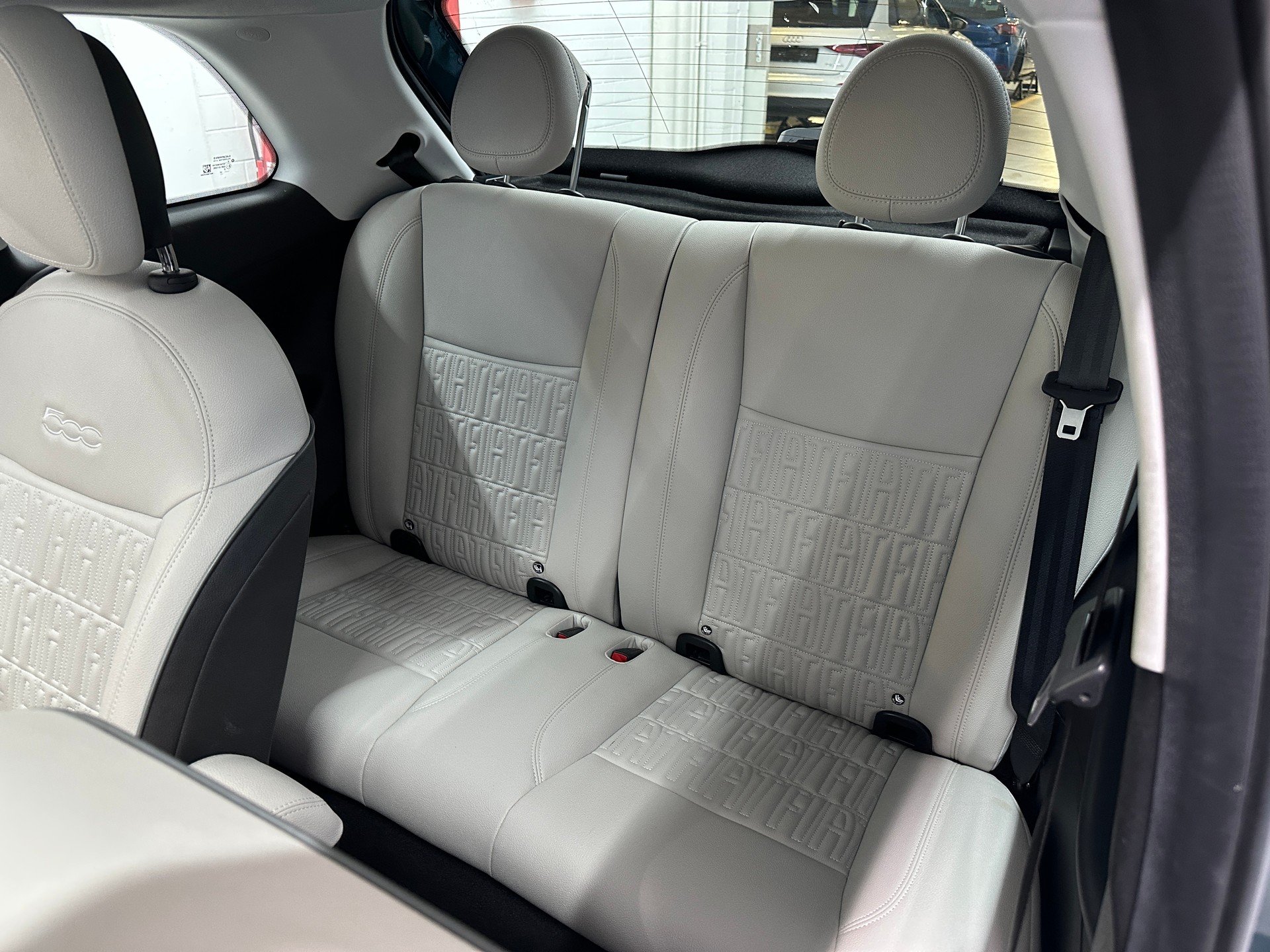 FIAT 500 electric 87 kW La Prima-image-8