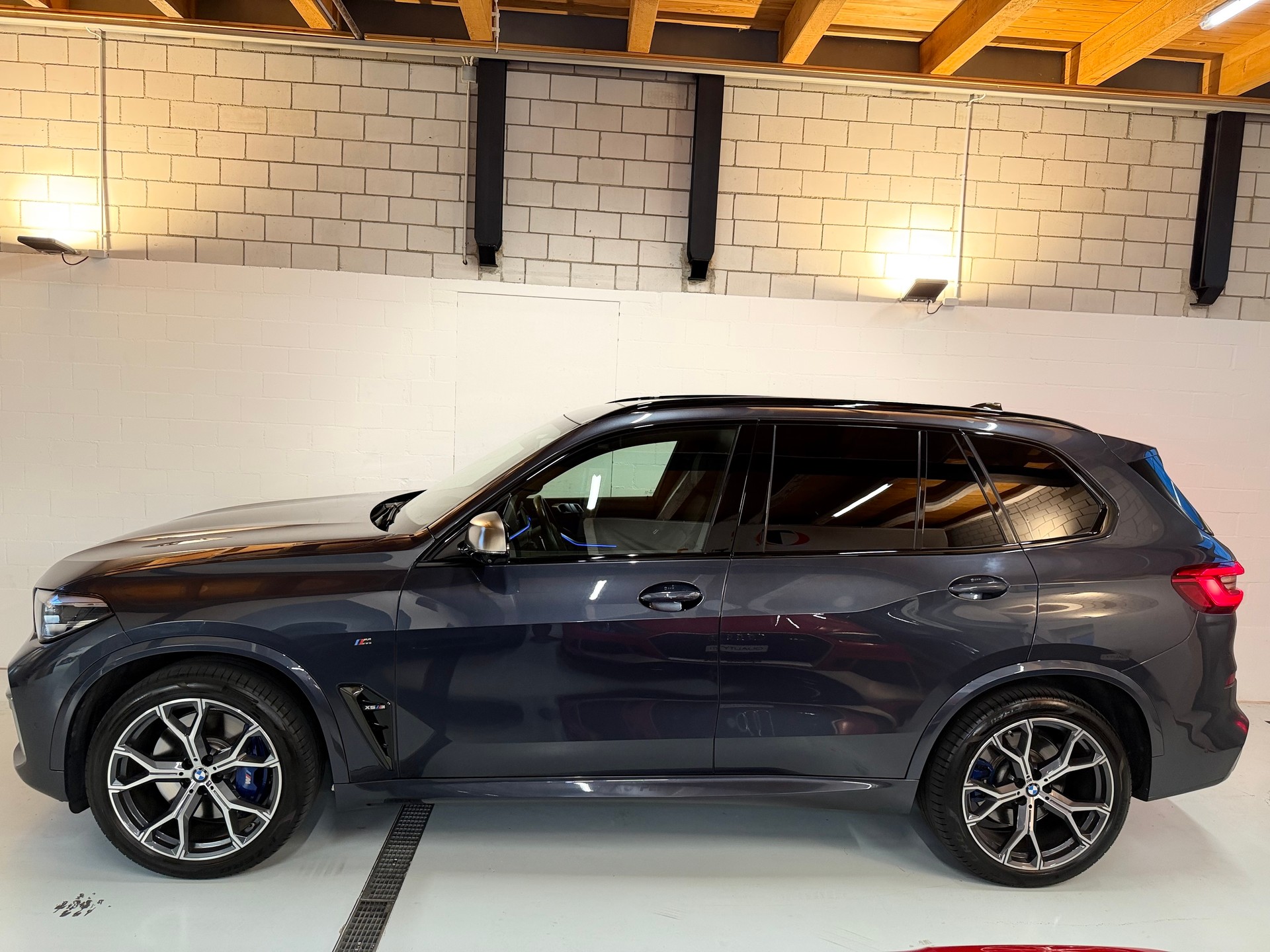 BMW X5 xDrive M50d Steptronic-image-4
