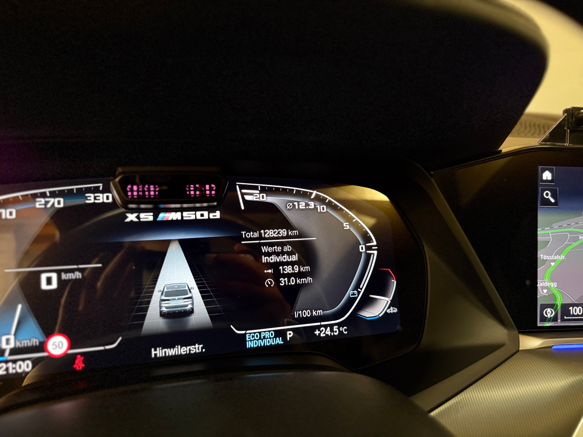 BMW X5 xDrive M50d Steptronic-image-23