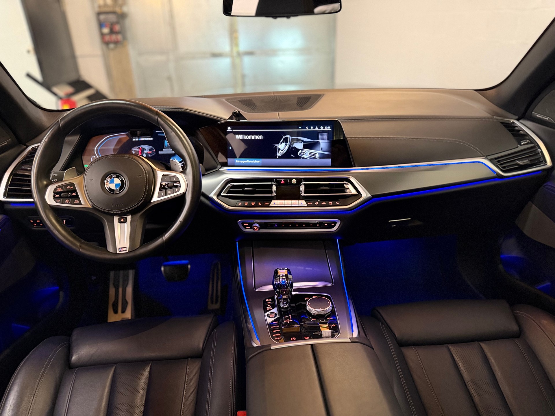 BMW X5 xDrive M50d Steptronic-image-16