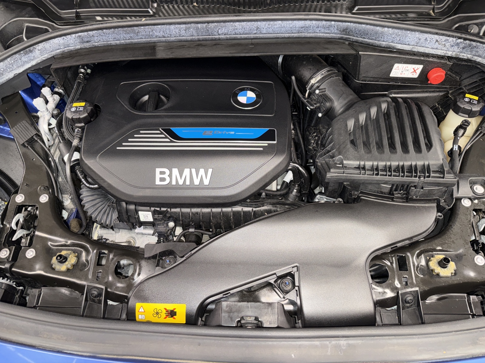 BMW 225xe Active Tourer M SPORT-image-23