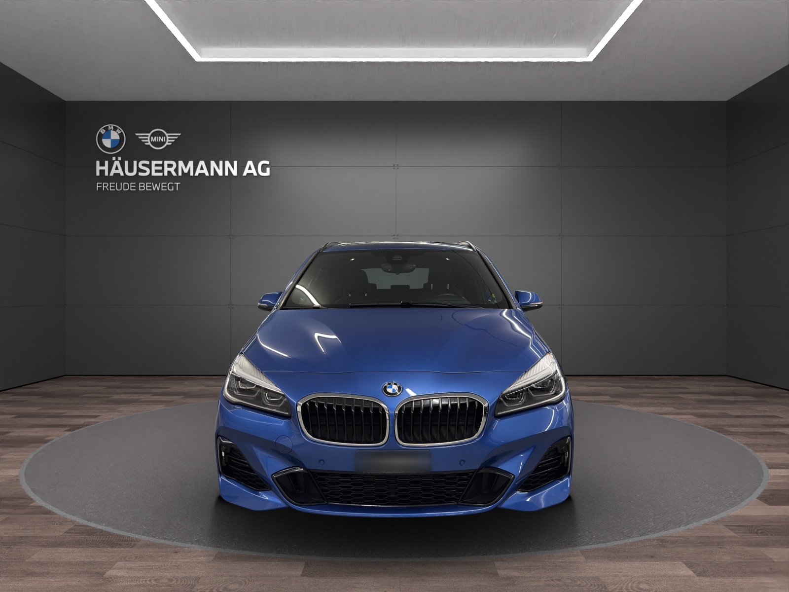 BMW 225xe Active Tourer M SPORT-image-1
