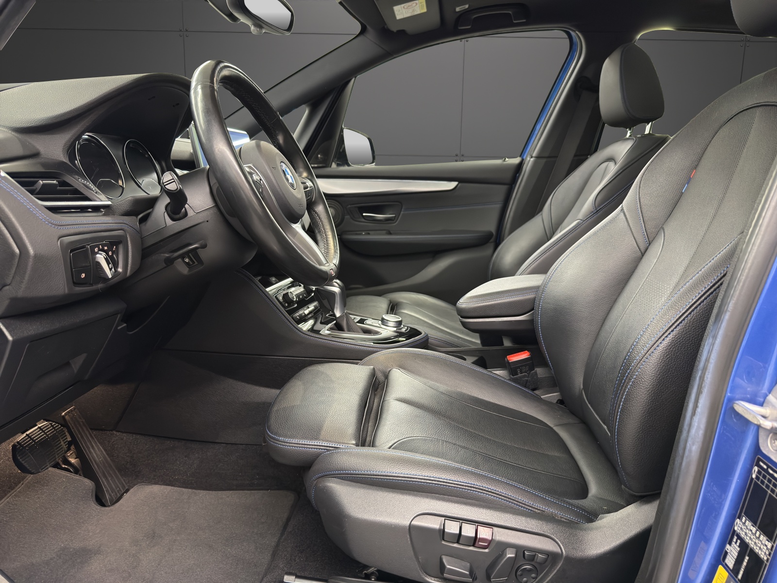 BMW 225xe Active Tourer M SPORT-image-6