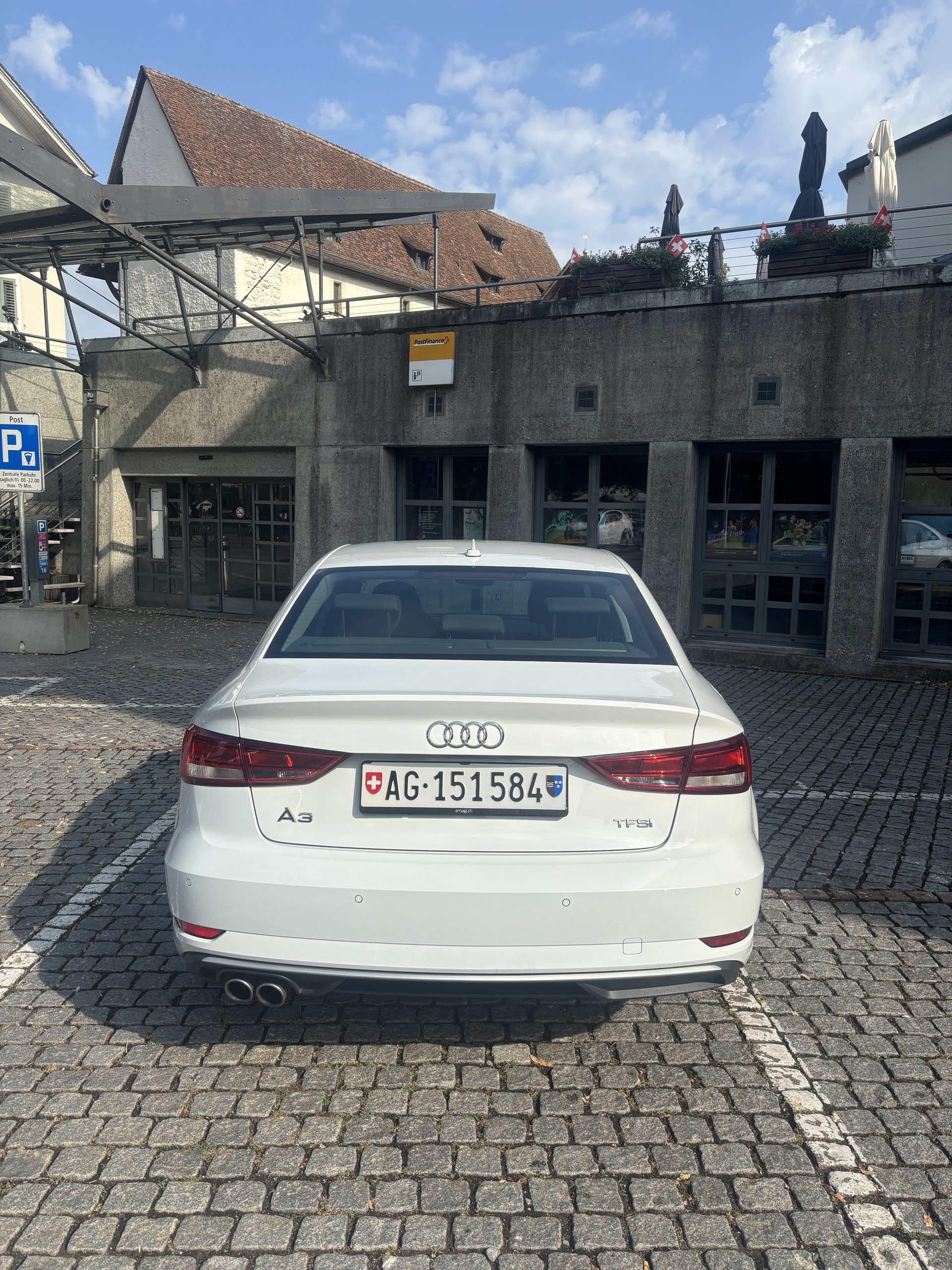 AUDI A3 Sedan-image-3