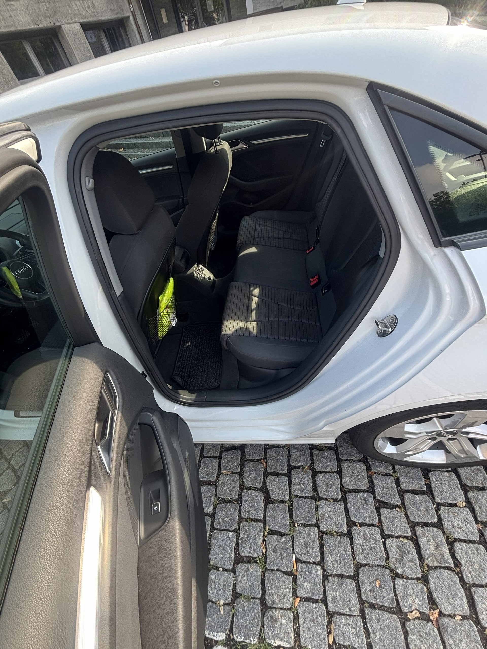 AUDI A3 Sedan-image-5