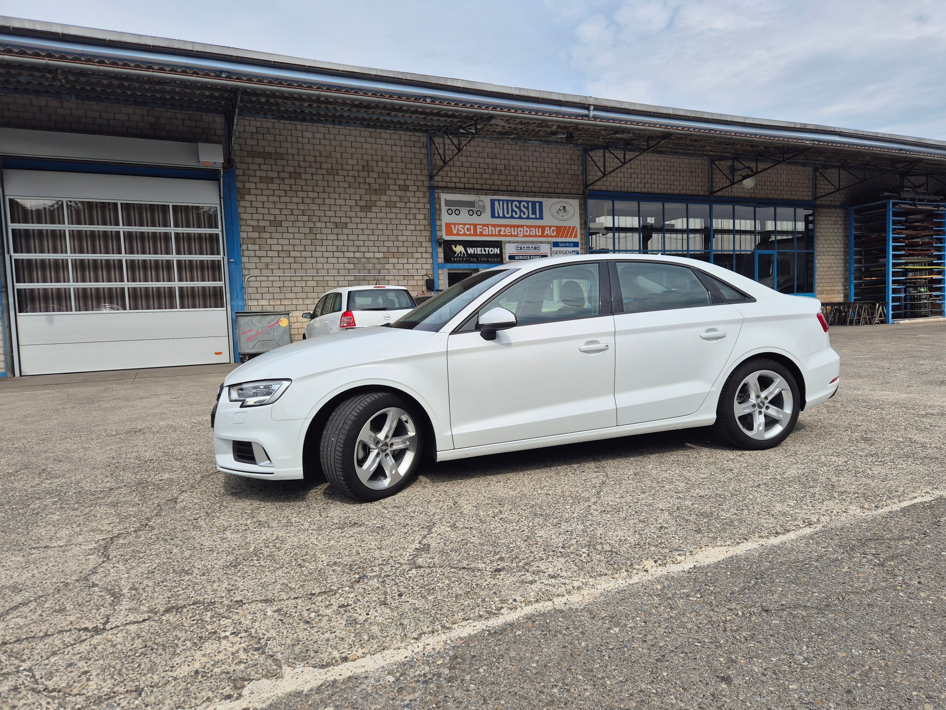 AUDI A3 Sedan-image-1