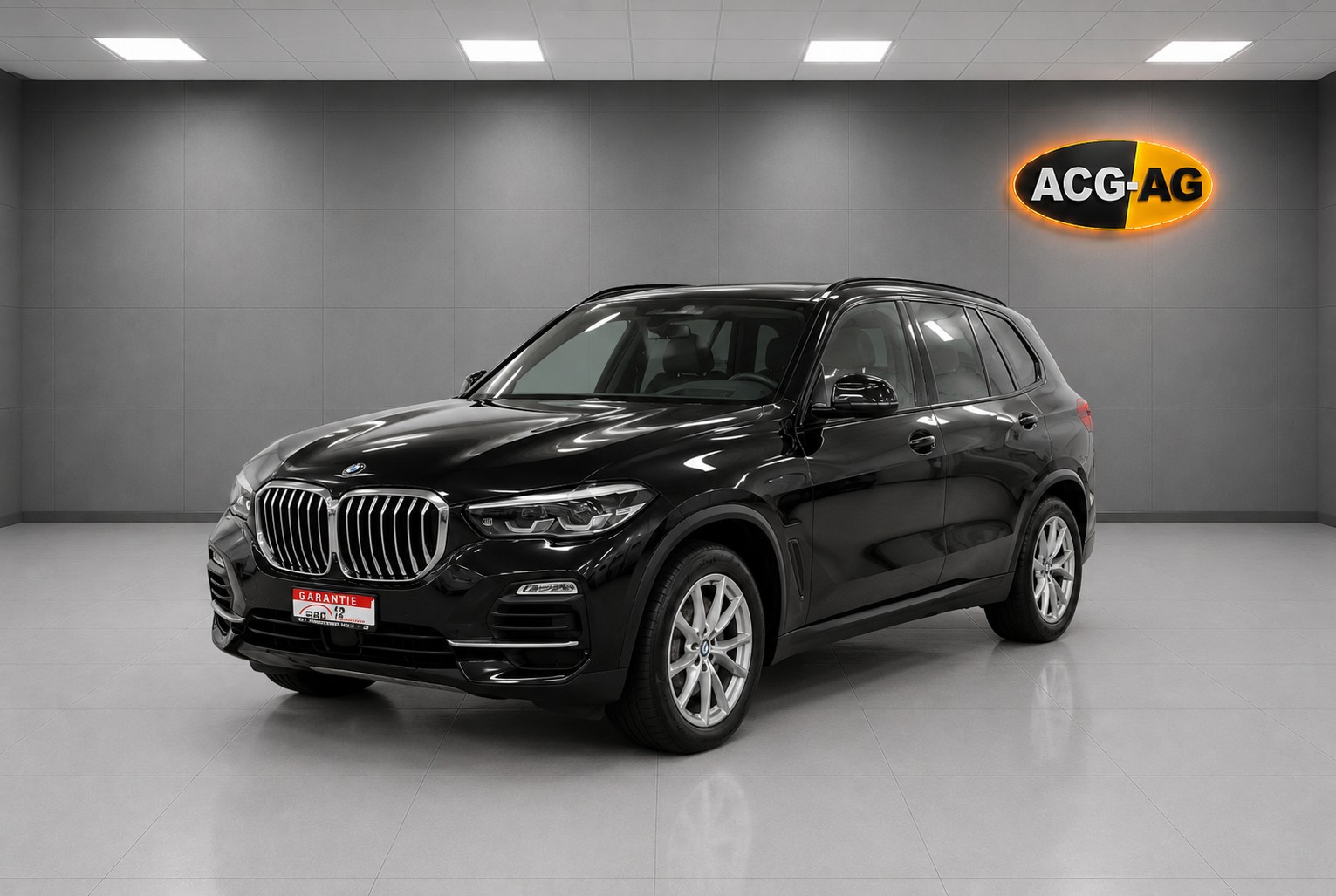 BMW X5 xDrive45e Steptronic ** Sportsitze im Leder ** GR.Navi ** Parkhilfe v+h mit RF-Kamera ** 19" Aluräder **-image-2