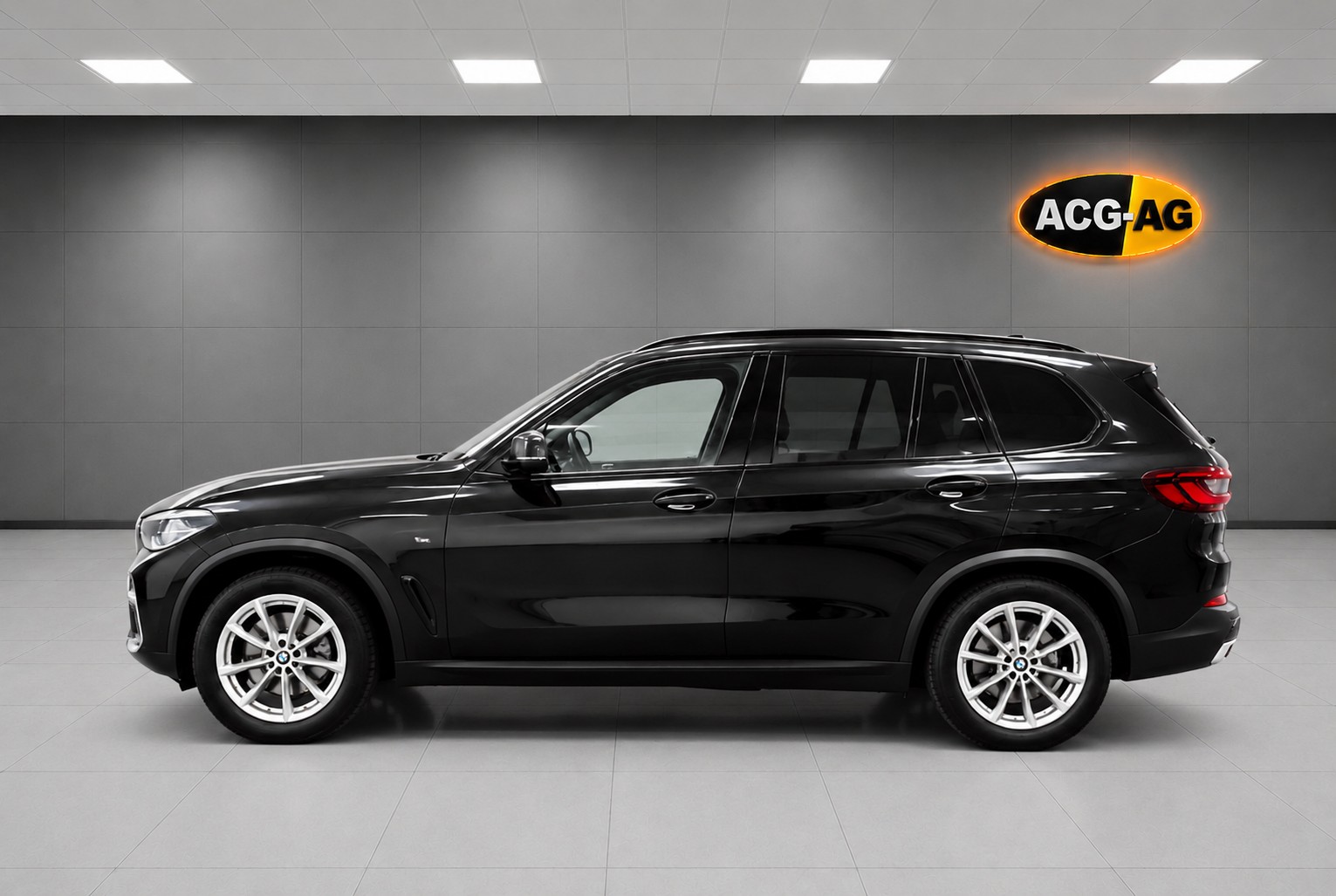 BMW X5 xDrive45e Steptronic ** Sportsitze im Leder ** GR.Navi ** Parkhilfe v+h mit RF-Kamera ** 19" Aluräder **-image-3