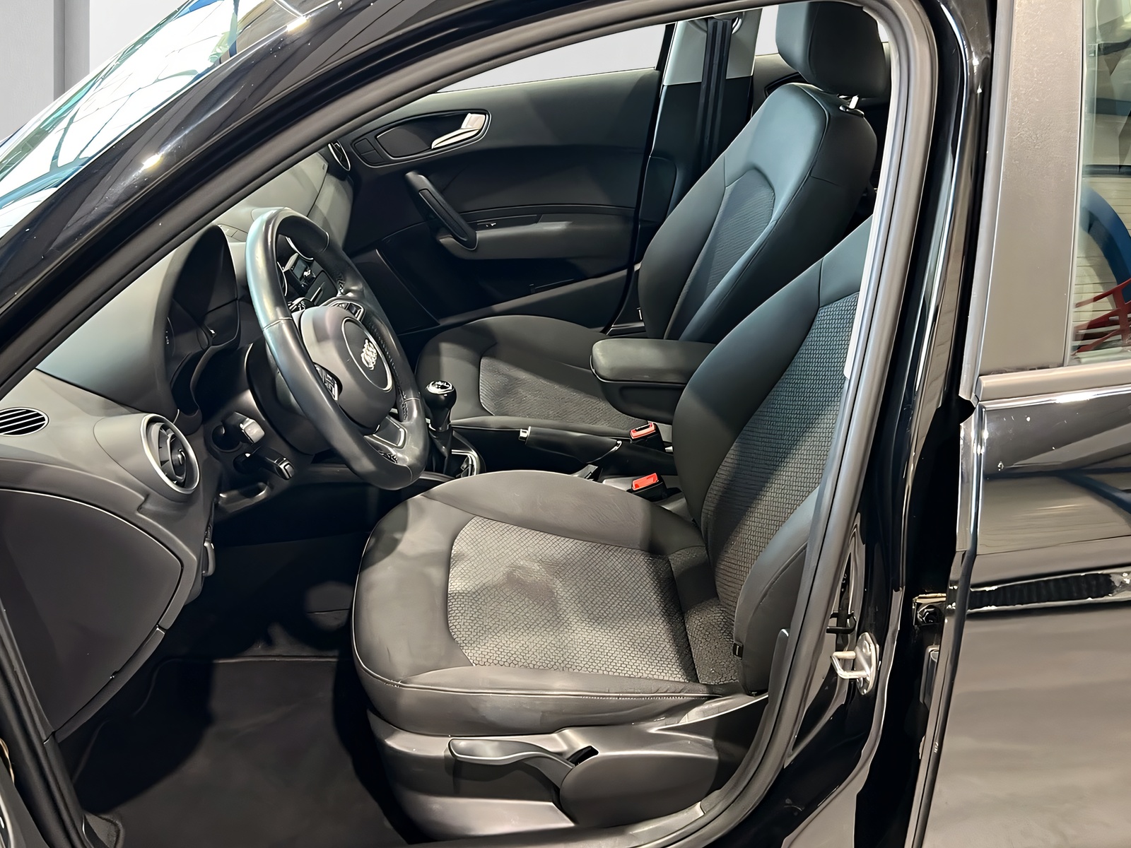 AUDI A1 Sportback 1.4 TFSI Sport**LED,Tempomat,Frisch ab MFK**-image-7
