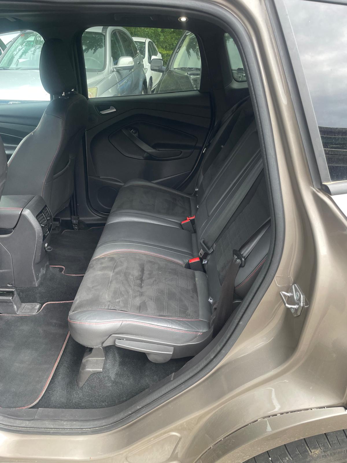 FORD Kuga 2.0 SCTi Vignale 4WD Automatic-image-8